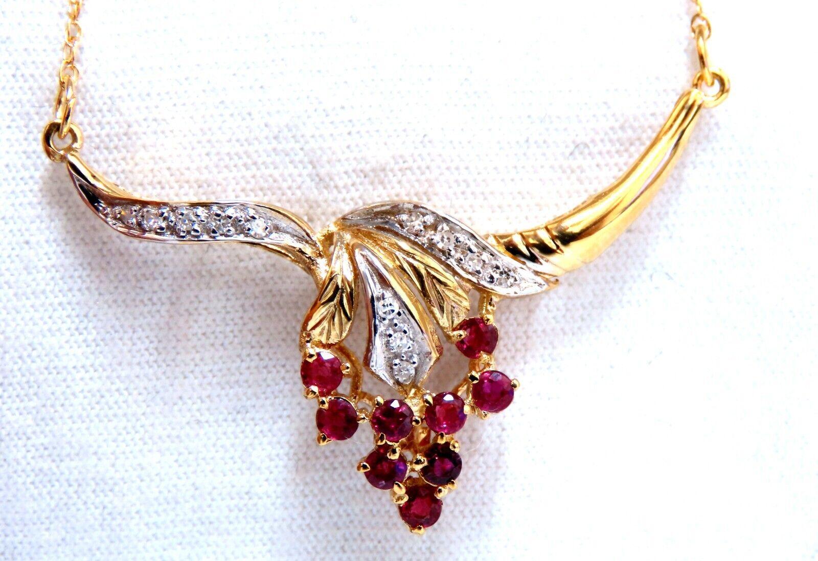 Taille ronde Collier traditionnel en or 14 carats avec diamants et rubis naturel de 0,50 carat en vente