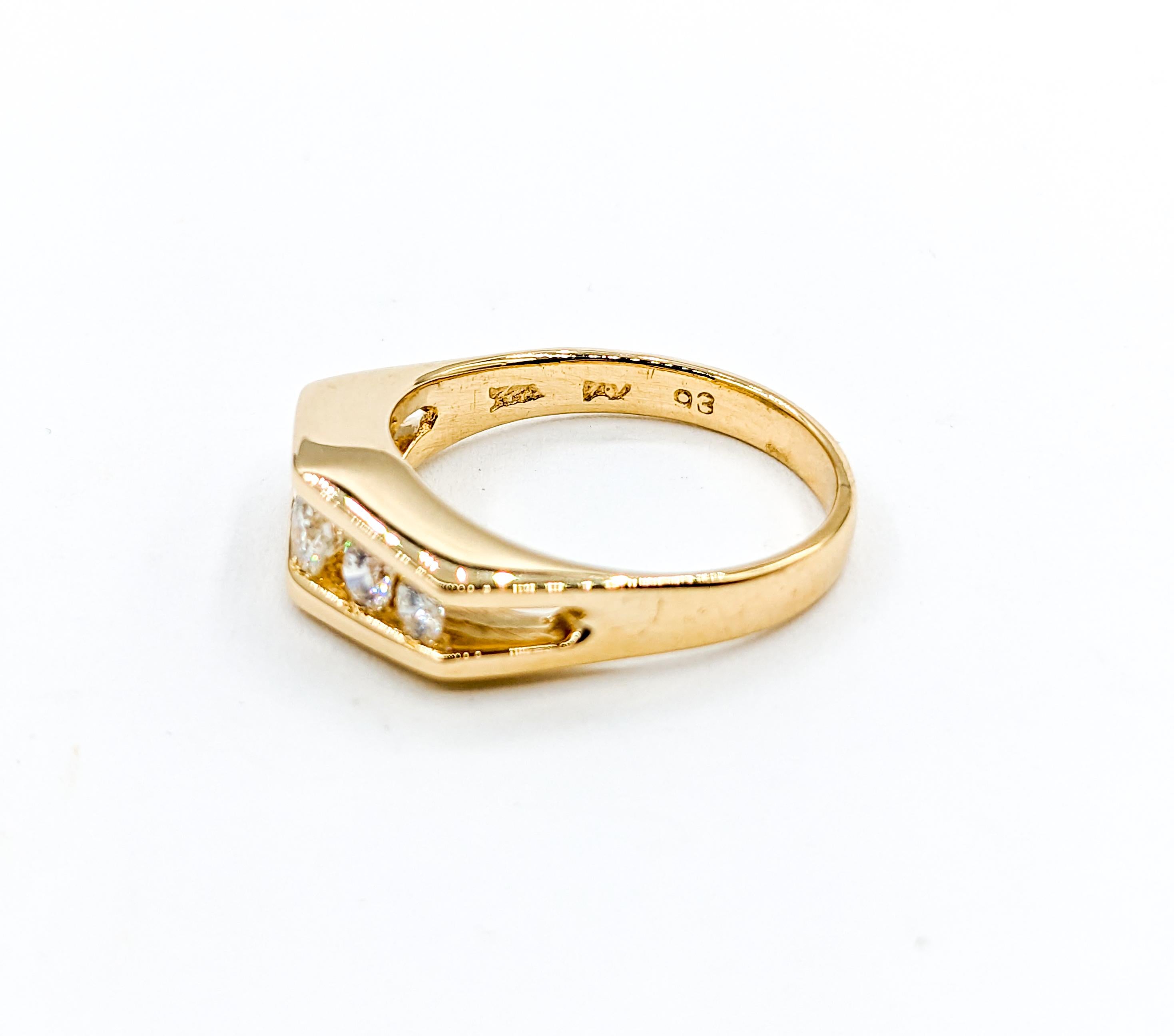 Women's .50ctw 5 Stone Diamond Band in Yellow Gold For Sale