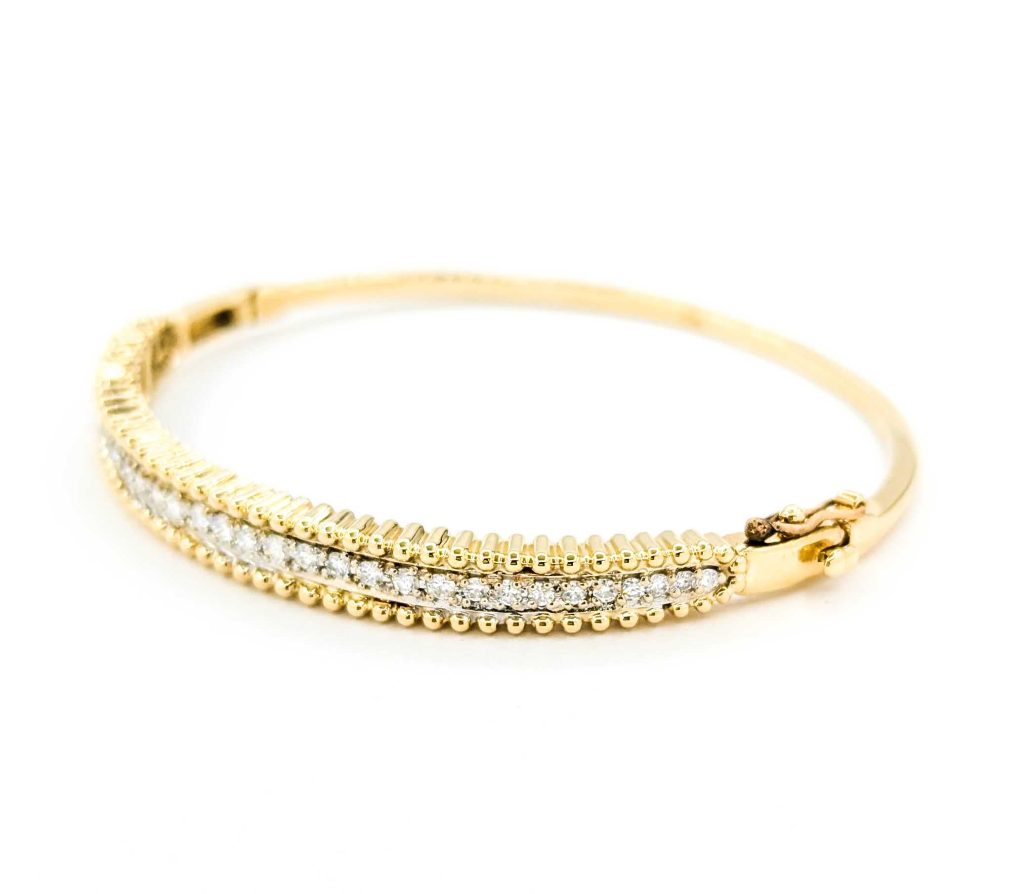 Bracelet à charnière en or jaune avec diamant de 0,50ctw en vente 1
