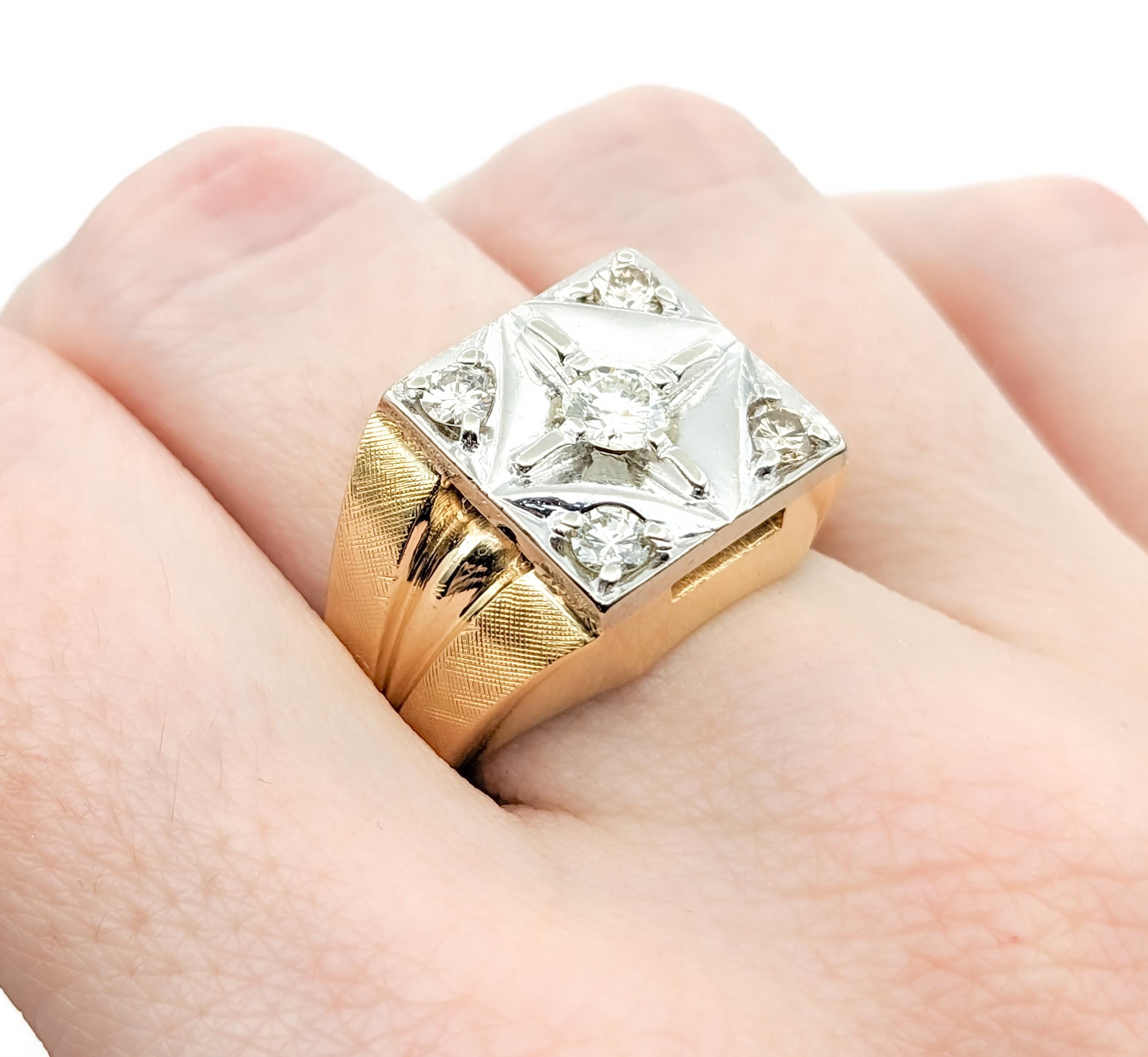 .50ctw Diamant Vintage-Ring aus Gelbgold mit Vintage-Diamant (Rundschliff) im Angebot
