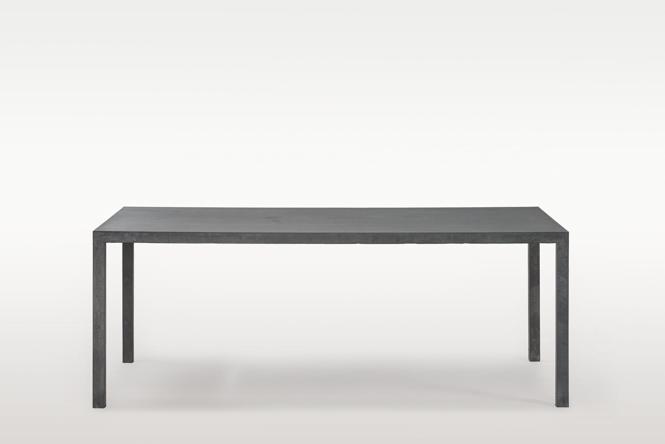 Italian 21St Century 50MM Dining Table - Single Cast of Concrete 100% handmade in Italy For Sale