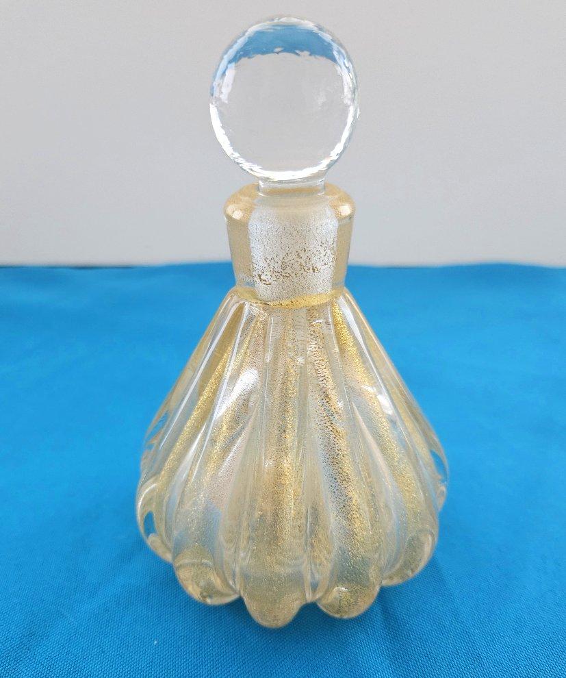 50s-60s Murano Glass Rigaree Perfume Bottle with Gold Polveri - Barovier & Toso In Good Condition For Sale In Warrenton, OR