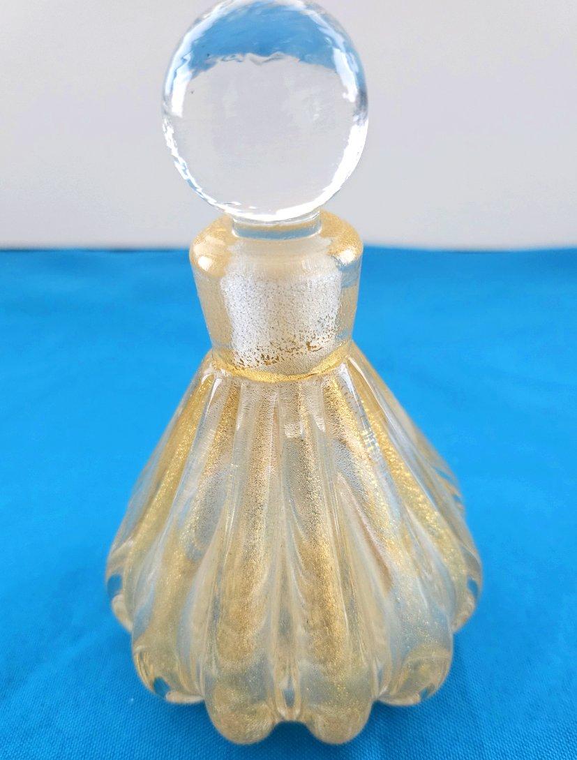 20th Century 50s-60s Murano Glass Rigaree Perfume Bottle with Gold Polveri - Barovier & Toso For Sale