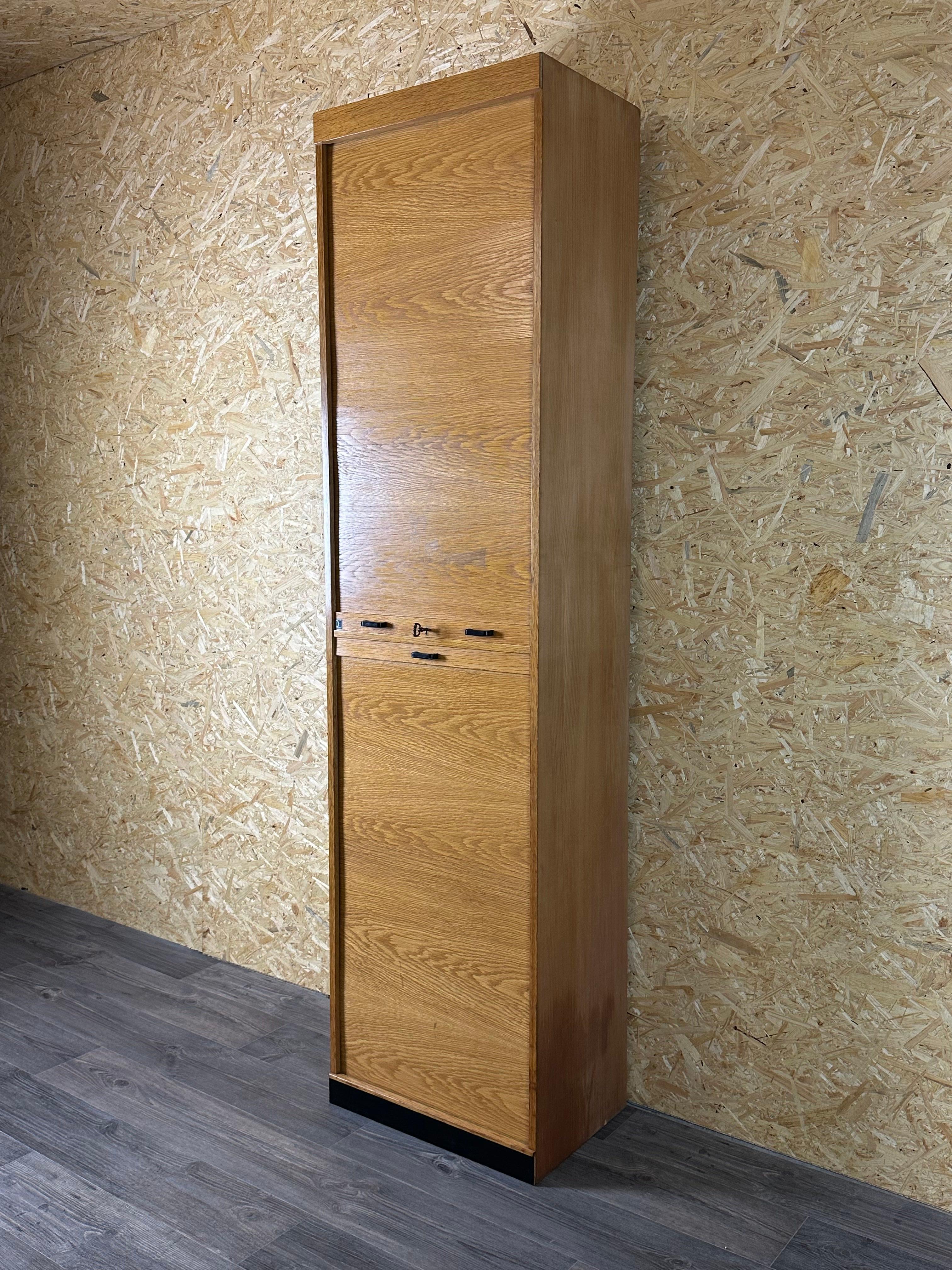 50s 60s roller shutter cabinet office cabinet filing cabinet mid century design In Good Condition For Sale In Neuenkirchen, NI