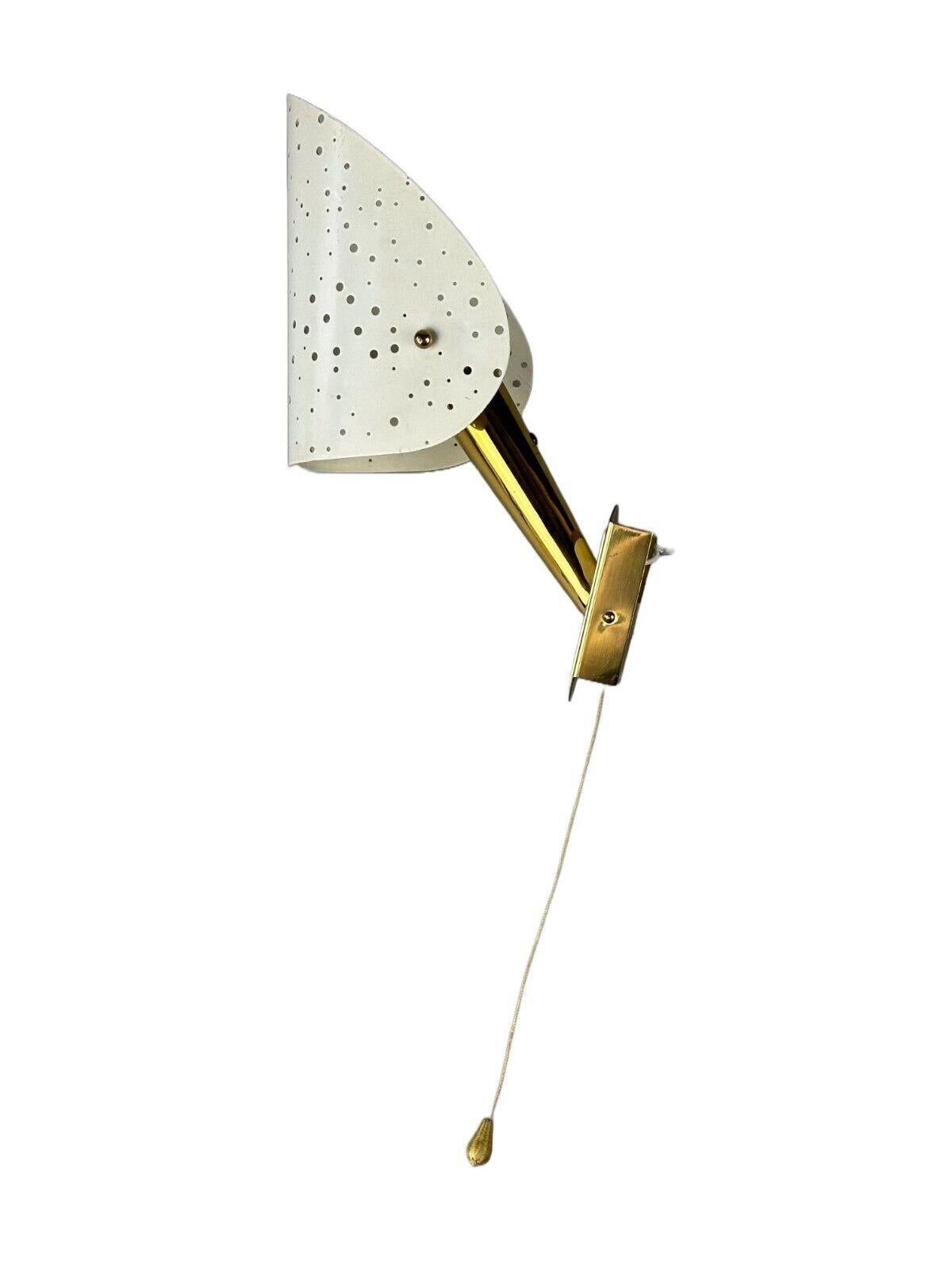 50s 60s wall lamp by Ernest Igl for Hillbrand Brass & Metal Design 

Object: wall lamp

Manufacturer: Hillebrand

Condition: good - vintage

Age: around 1960-1970

Dimensions:

Width = 10cm
Depth = 18cm
Height = 24cm

Material: metal

Other