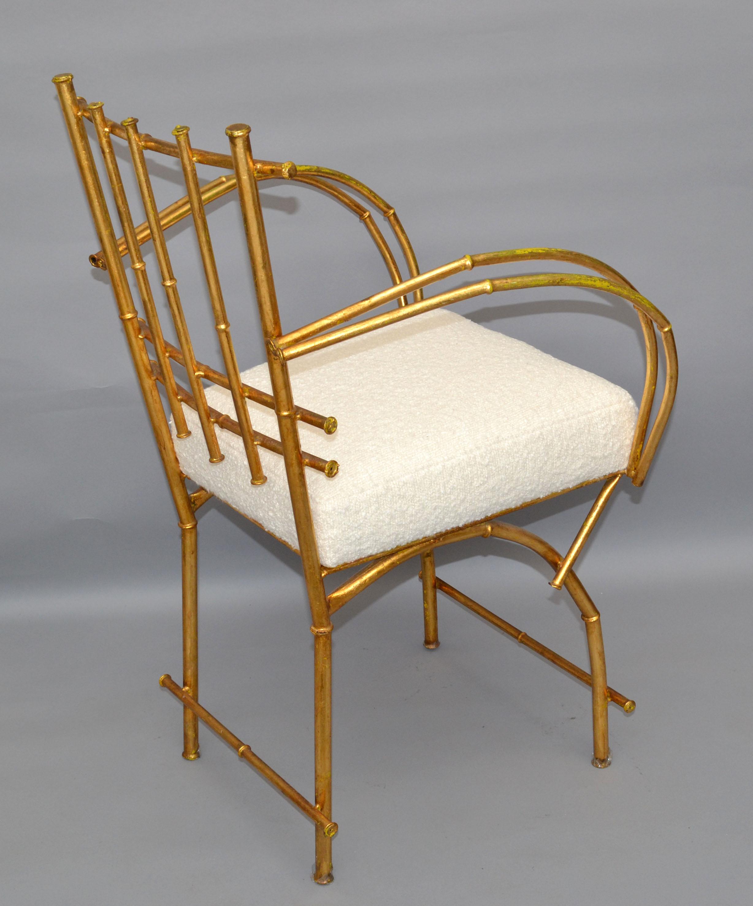 50s American Gilt Faux Bamboo Metal Arm / Vanity Chair Hollywood Regency Bouclé  In Good Condition For Sale In Miami, FL