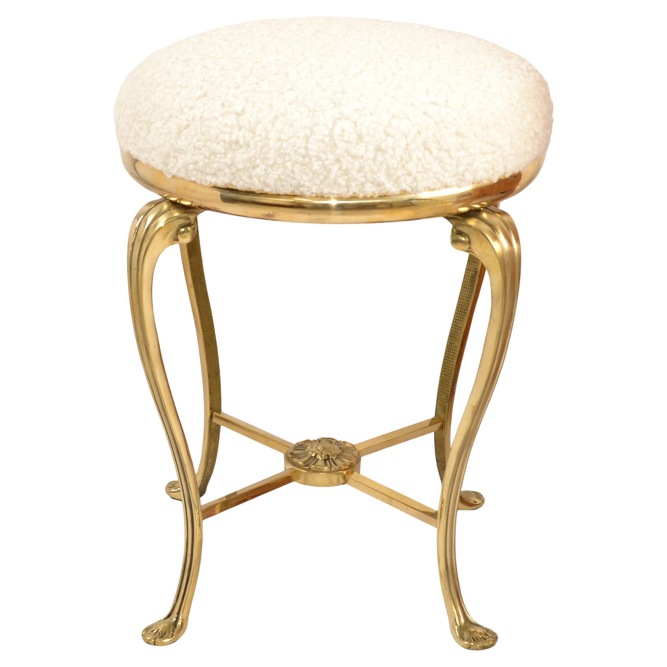 50s American Neoclassical Heavy Bronze Bouclé Sitz Hocker Claw Feet X Stretchers im Angebot