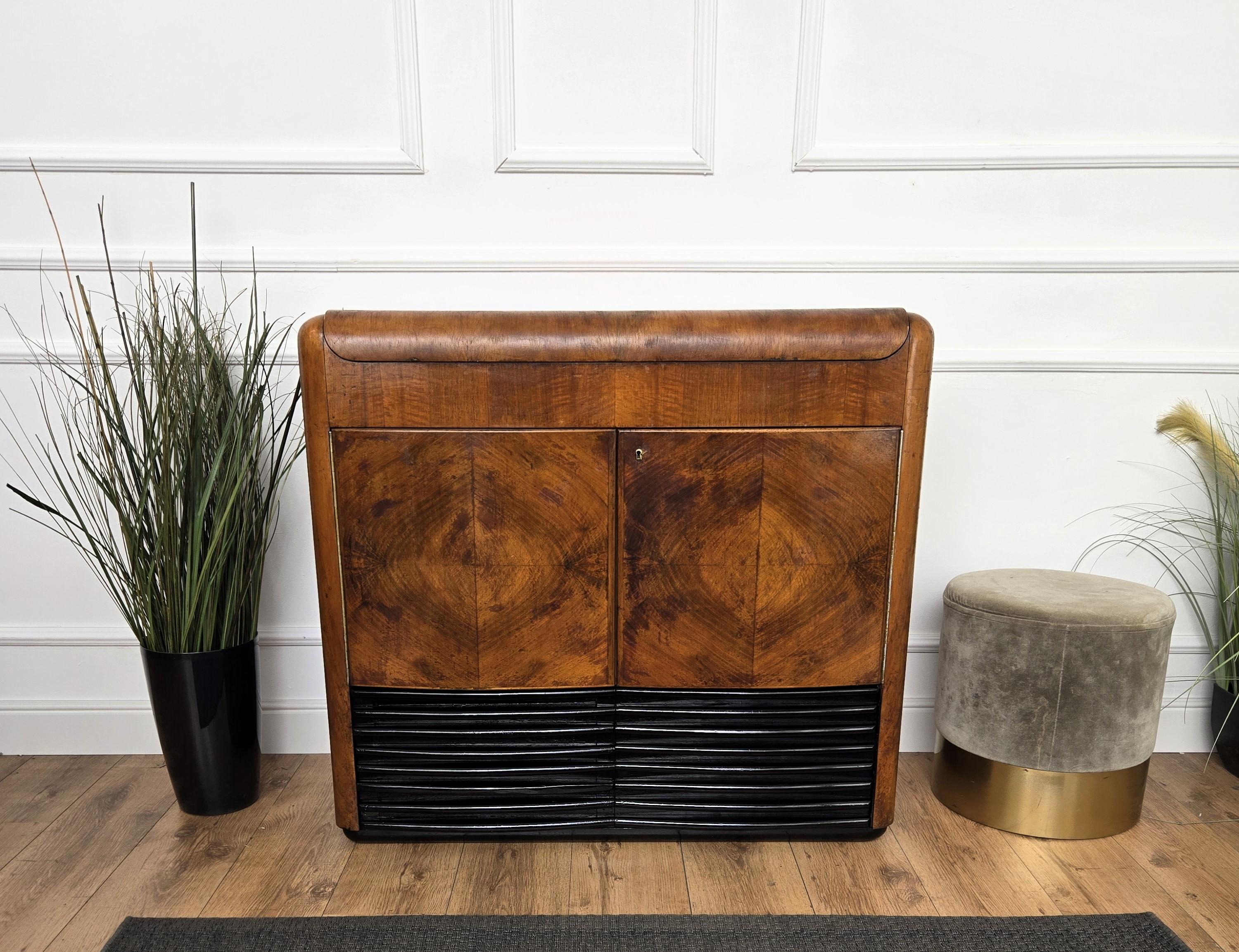 50s Art Deco Italian Radio Vynil Disc Walnut Burl Mirror Mosaic Dry Bar Cabinet im Angebot 2
