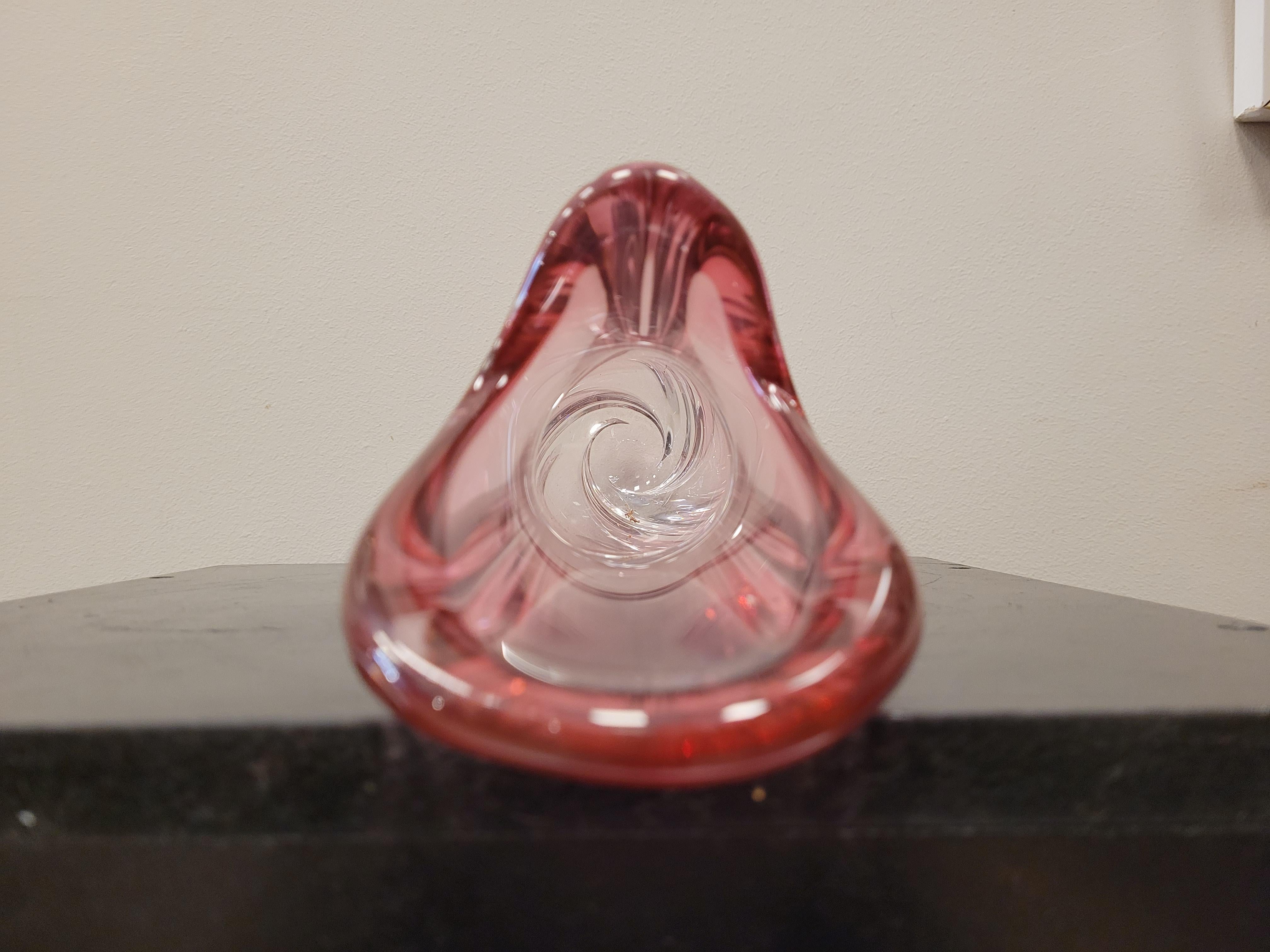 50s Bélgica Val Saint Lambert gran jarrón de cristal rosa Firmado en venta 3