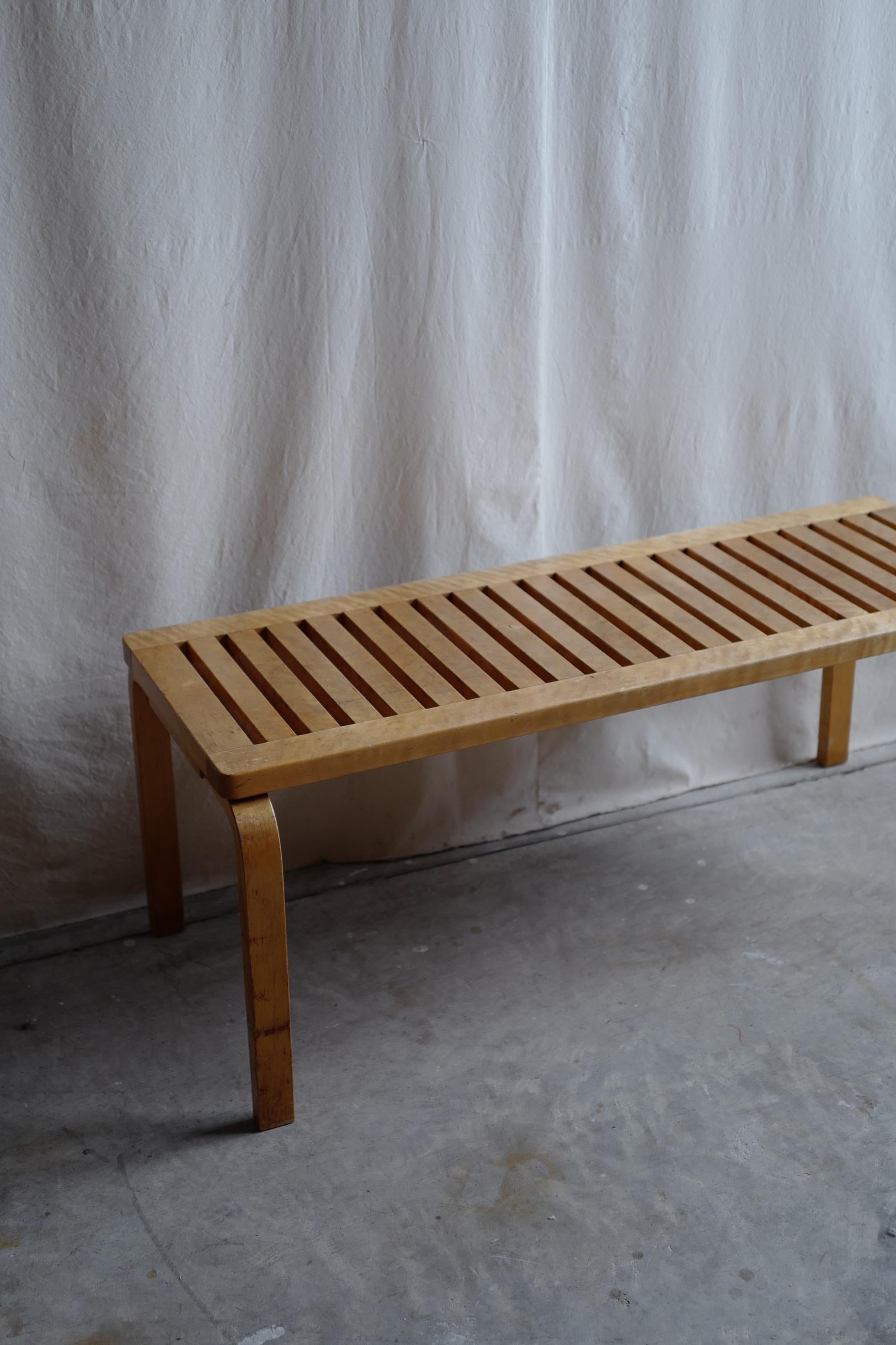 Modern 50's bench 153A natural For Sale