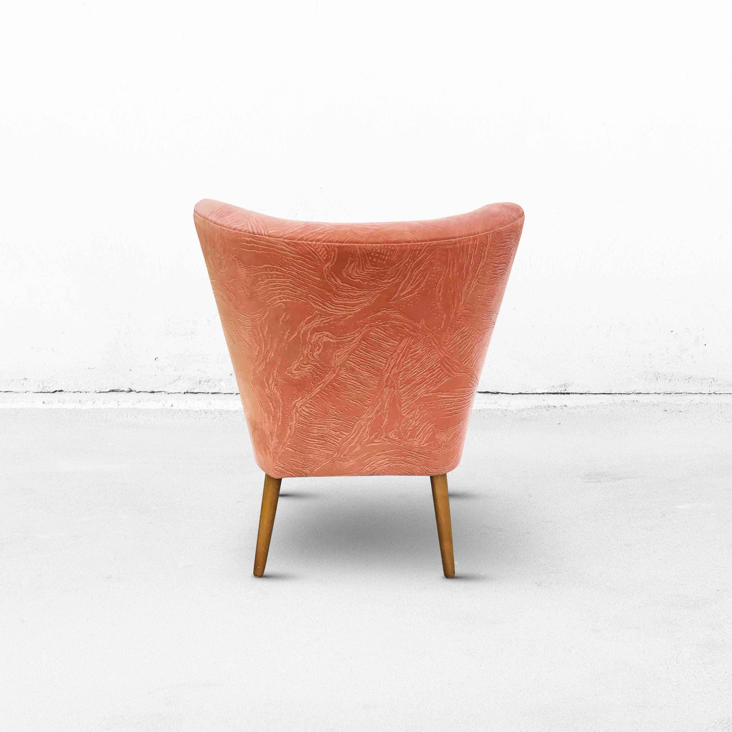 Mid-20th Century 50s Cocktail Chair in Salmon Pink