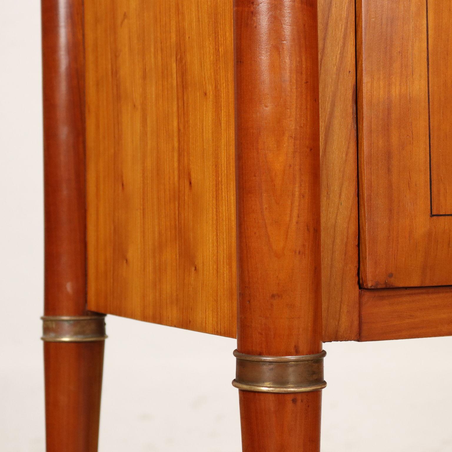 50's elegant sideboard In Excellent Condition For Sale In Milano, IT