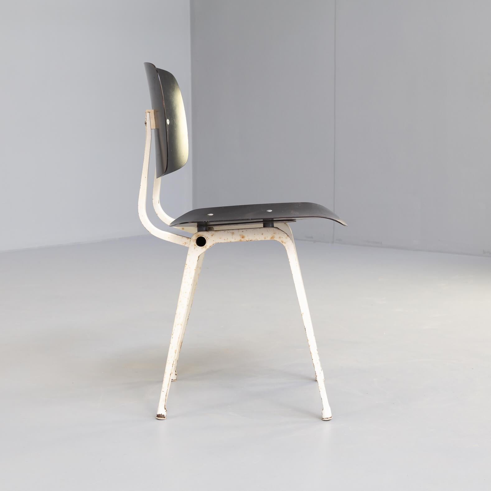 50s Friso Kramer ‘revolt’ Chair for Ahrend de Cirkel Set/8 For Sale 6