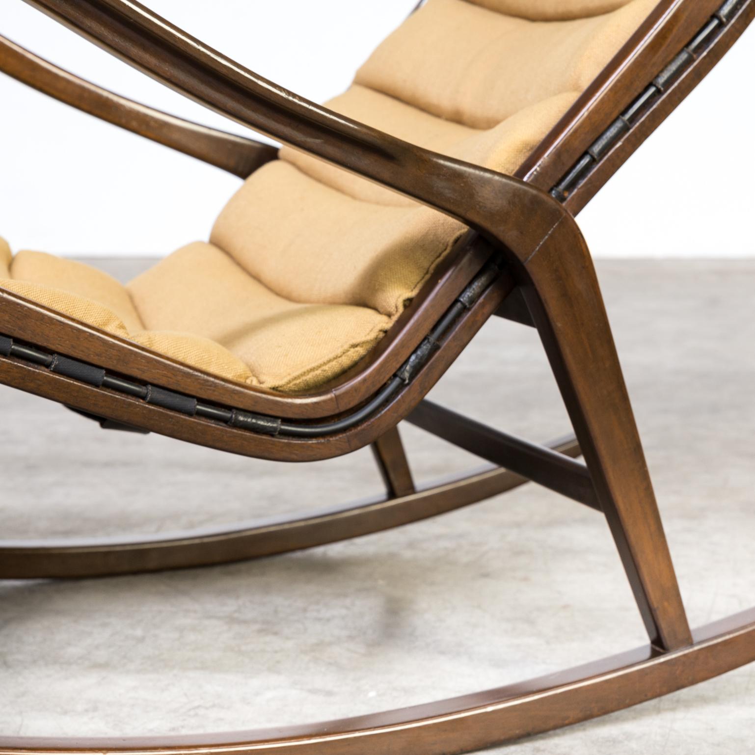 1950s Gio Ponti, attributed, Model 572 Rocking Chair for Cassina For Sale 2