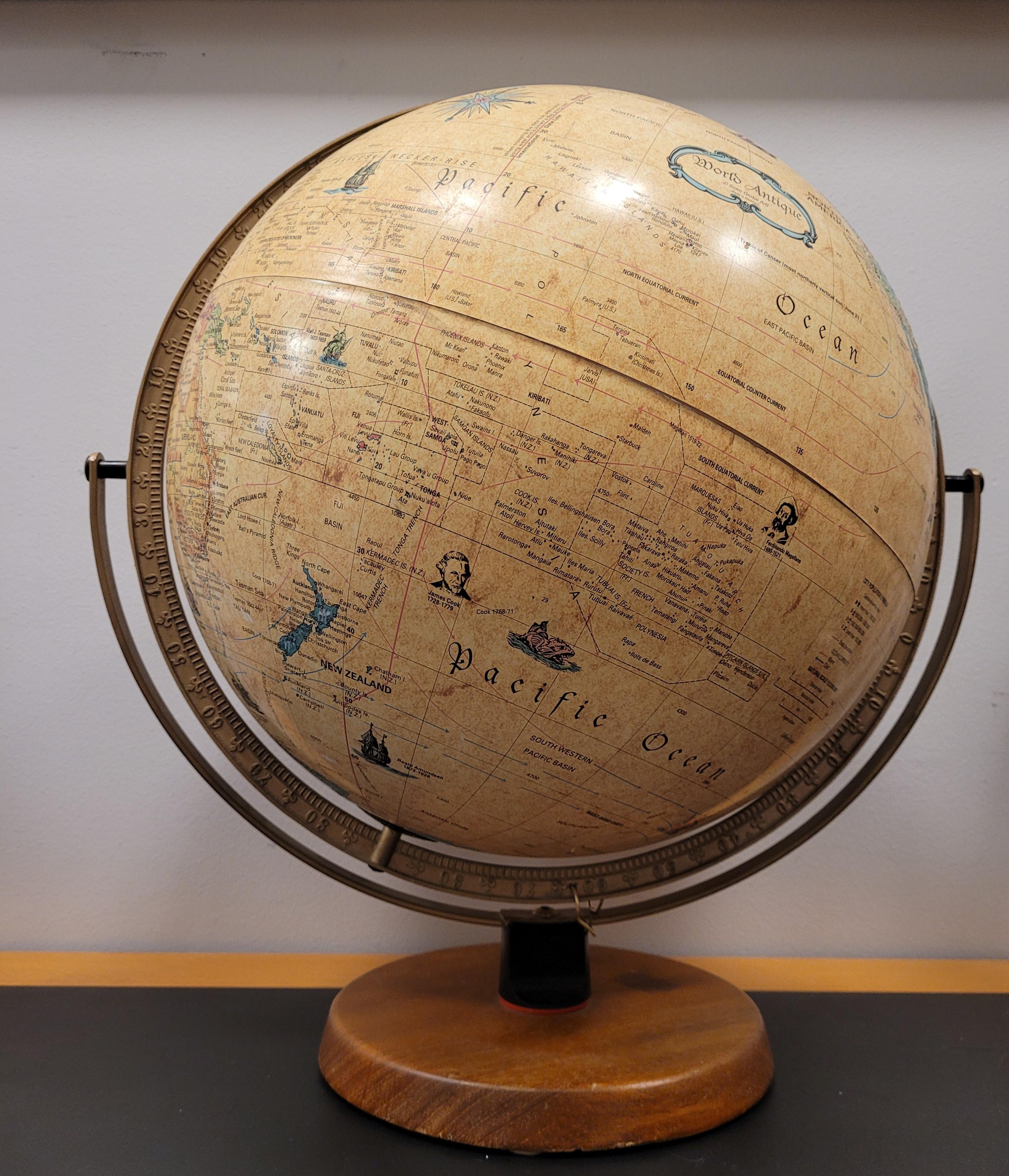 50er Jahre Great Danish  Earth Globe, Holzfuß 2