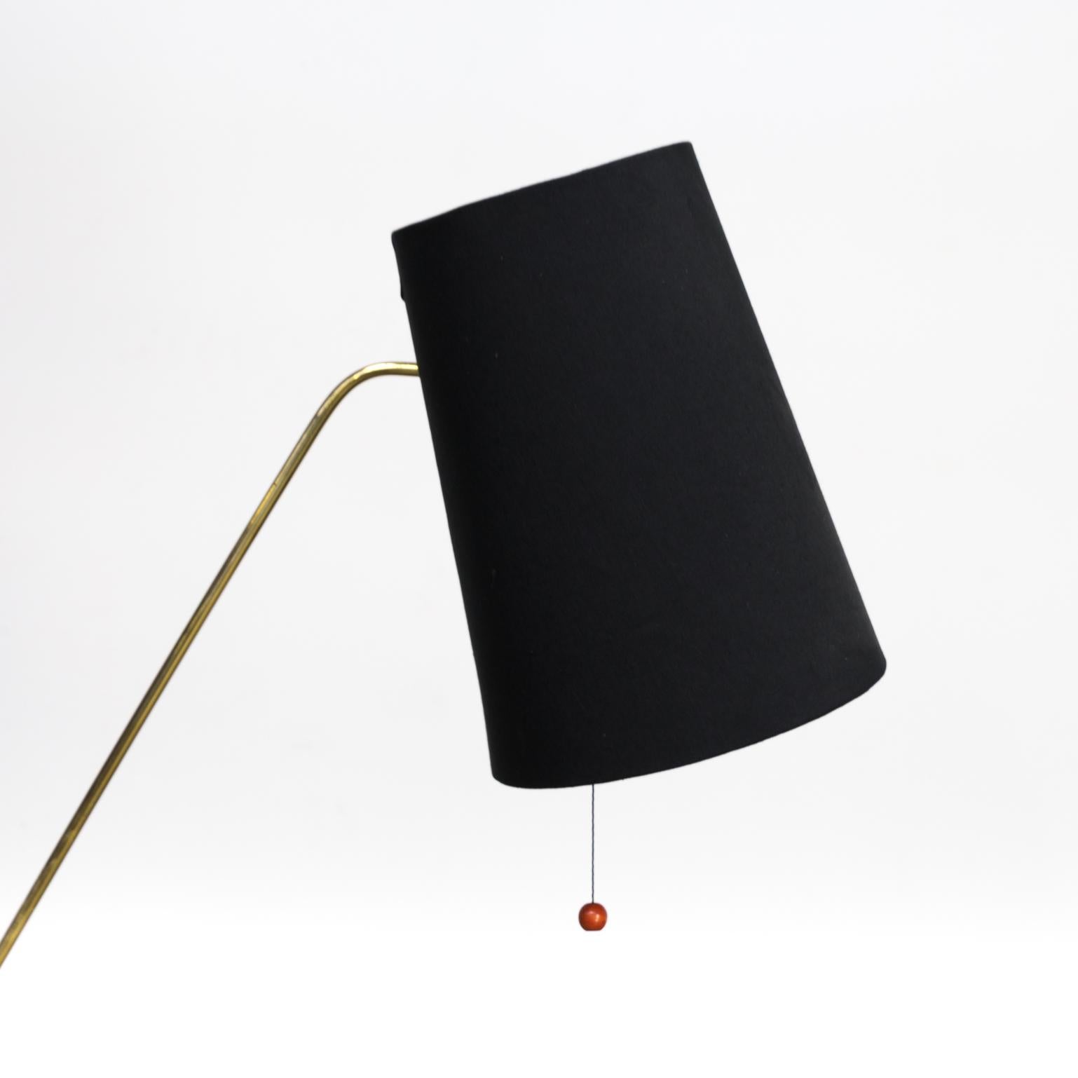1950s Hans Bergström Floor Lamp with Adjustable Fabric Shade for Ateljé Lyktan For Sale 2