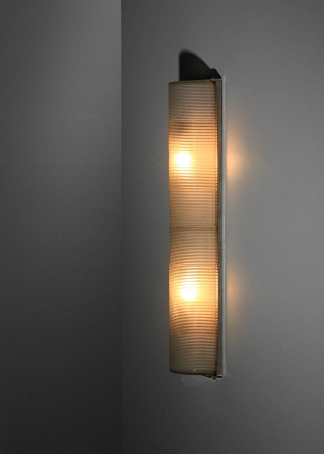 50's italian glass wall lamp in glass - H129 In Good Condition For Sale In Lyon, FR
