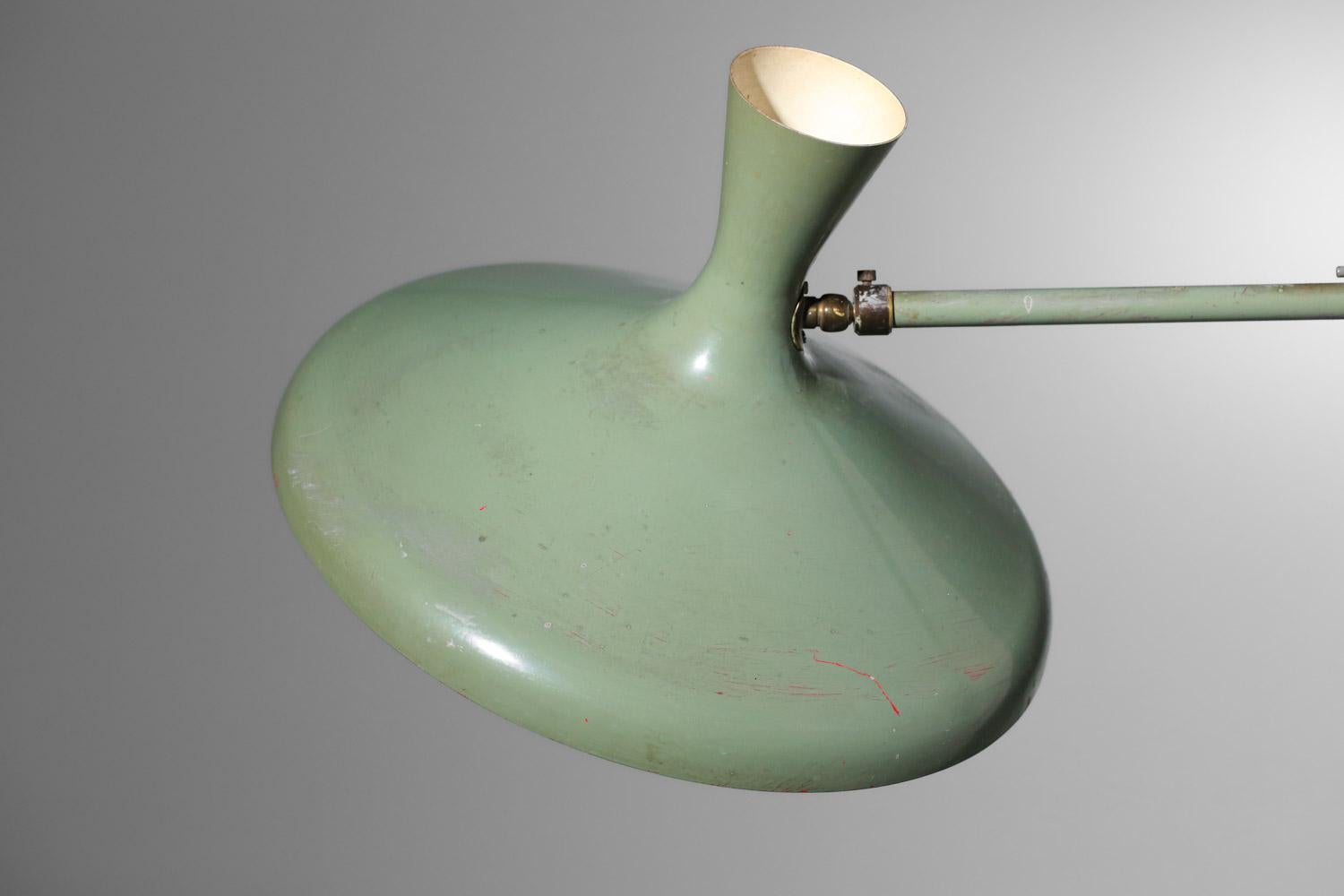 50's italian wall light gallows, green lacquered, solid metal  In Fair Condition In Lyon, FR