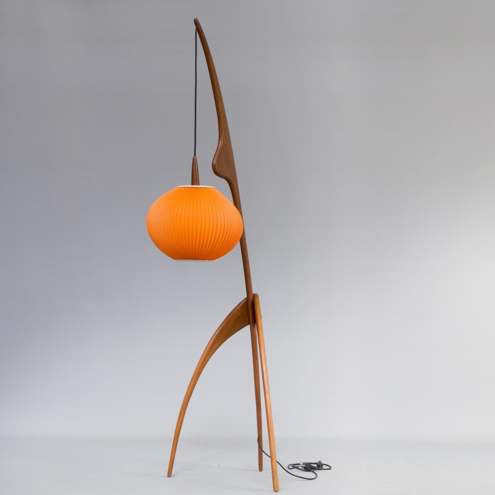 Walnut 1950s Jean Rispal Floor Lamp ‘Praying Mantis’ for Rispal, France For Sale
