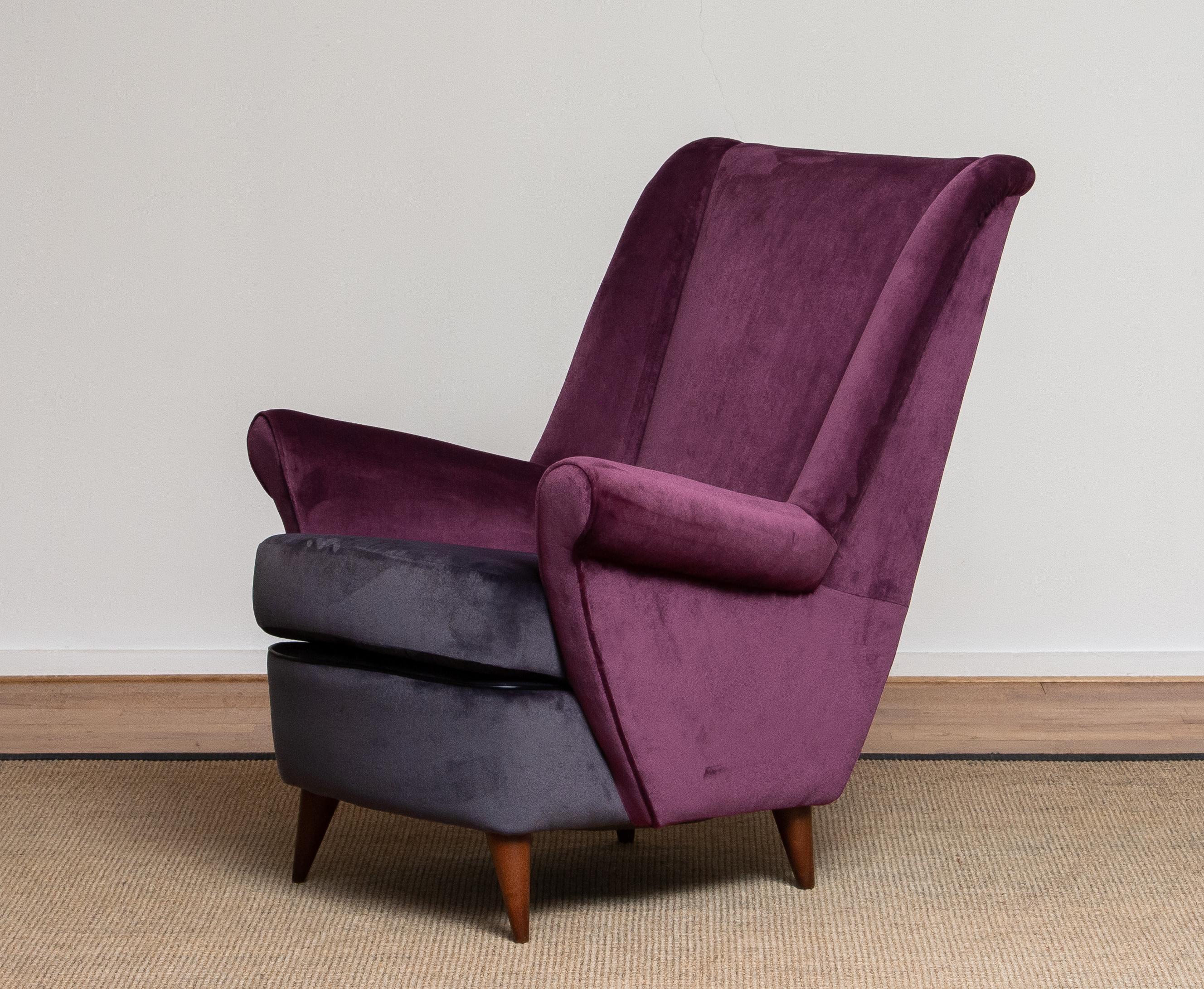 50's Lounge / Easy Chair in Magenta by Designed Gio Ponti for ISA Bergamo, Italy 2