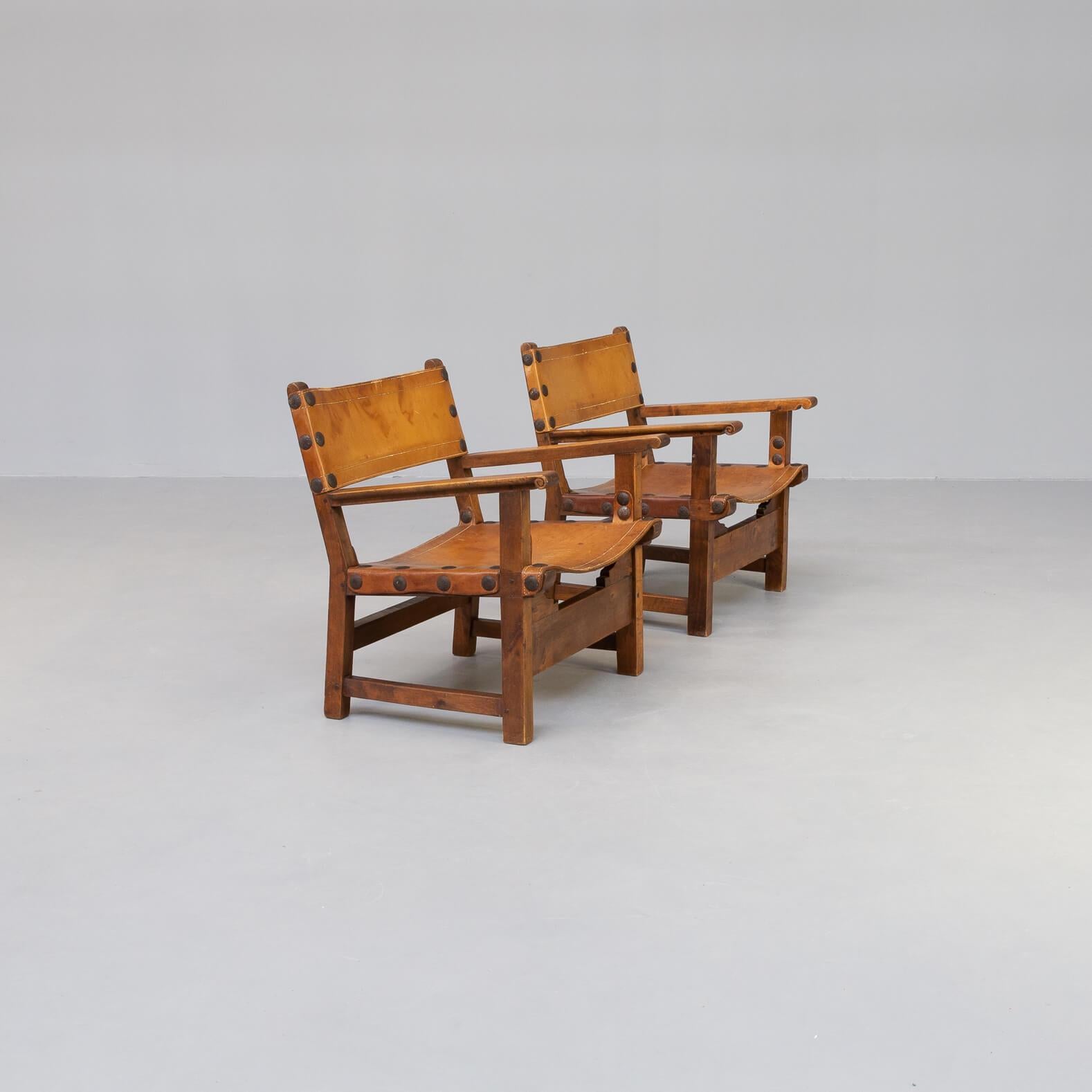50s Oak Brutalist Spanish Chair with Saddle Leather For Sale 1