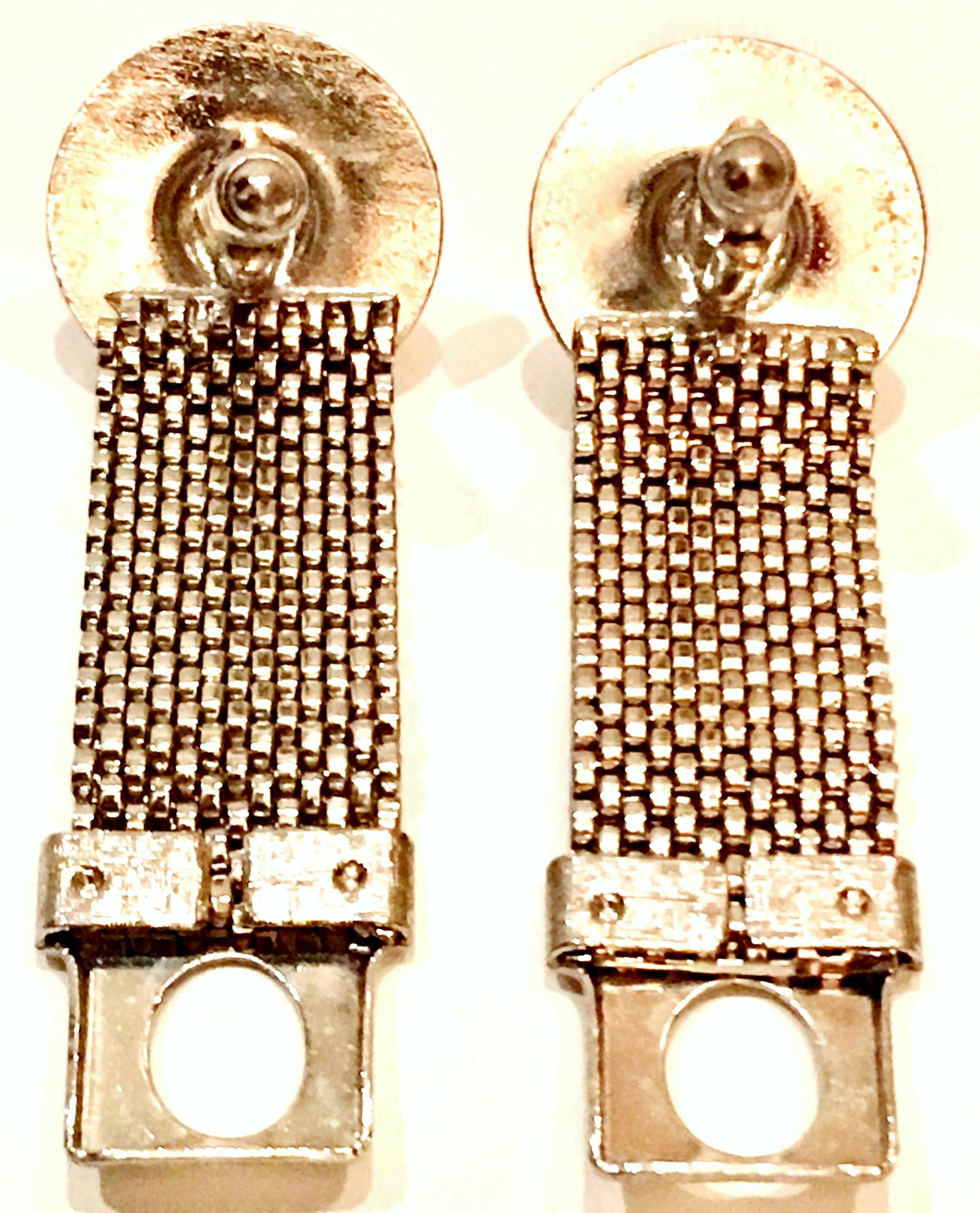 50'S Pair Of Silver Metal Mesh & Hand Stained Pearl Cufflinks For Sale 5