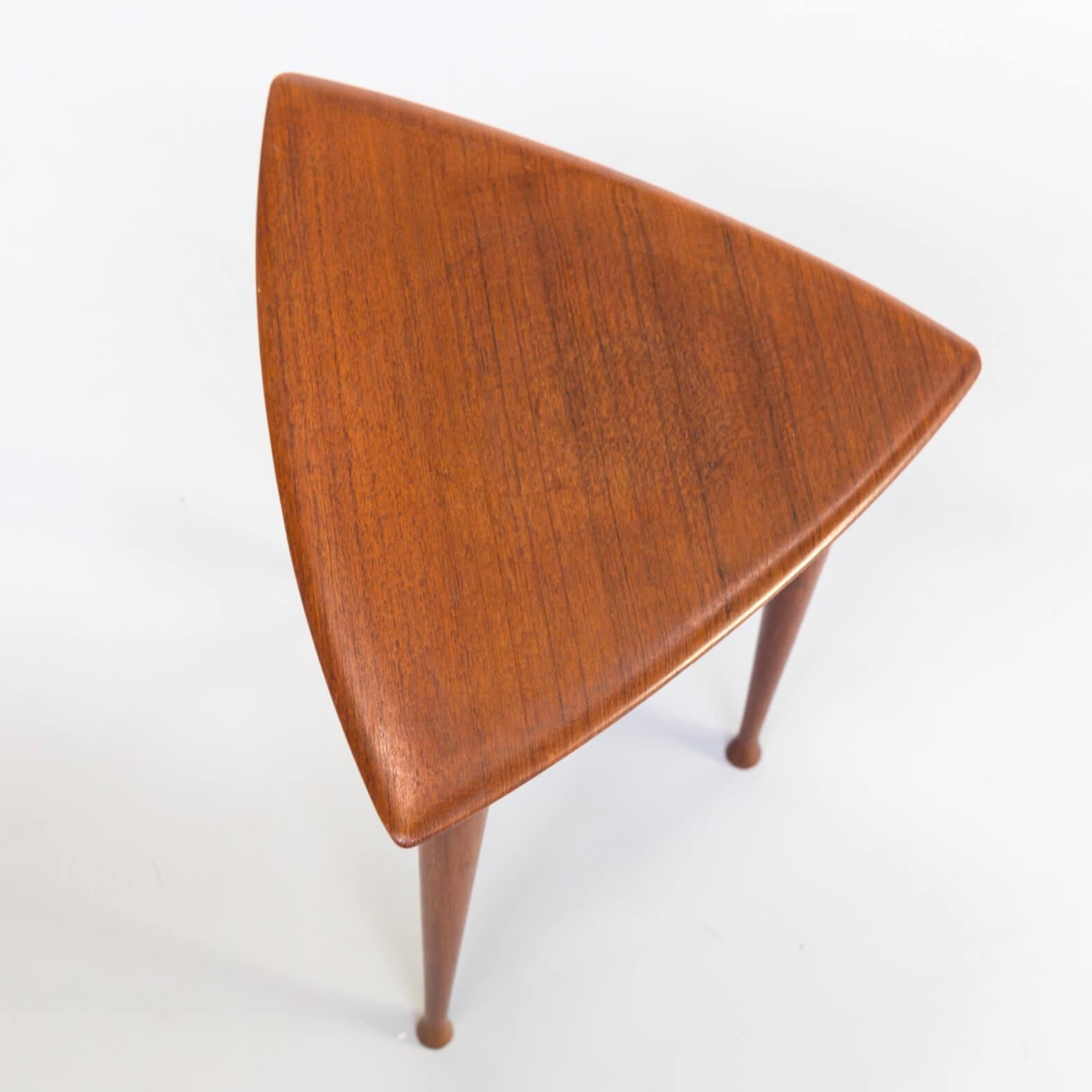 1950s Poul Thorsbjerg Jensen Teak Veneer Triangle Nesting Tables for Selig For Sale 7