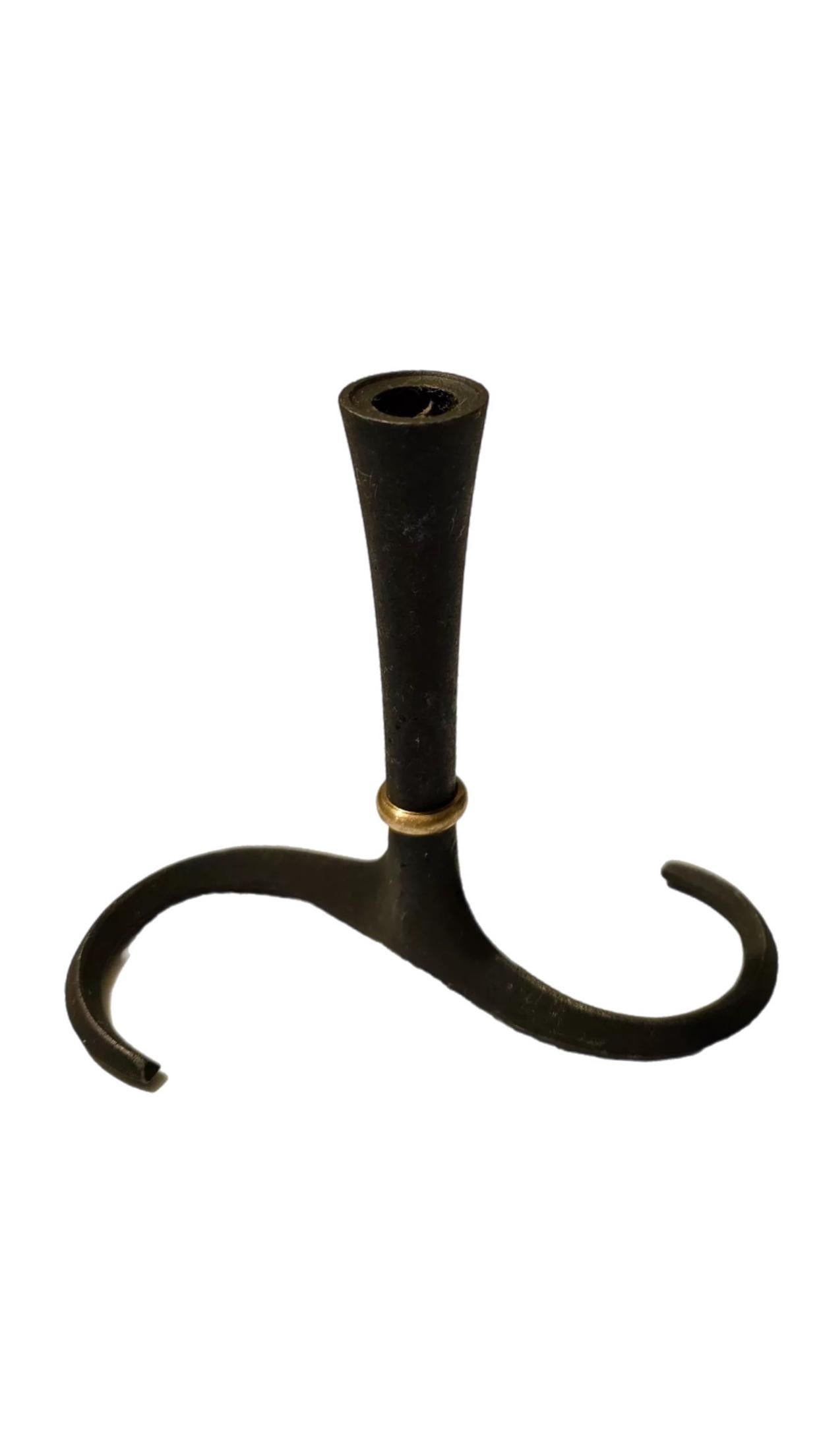 Ottone Set di 6 portacandele Dansk in ghisa con base ad S Jens Quistgaard Danimarca in vendita