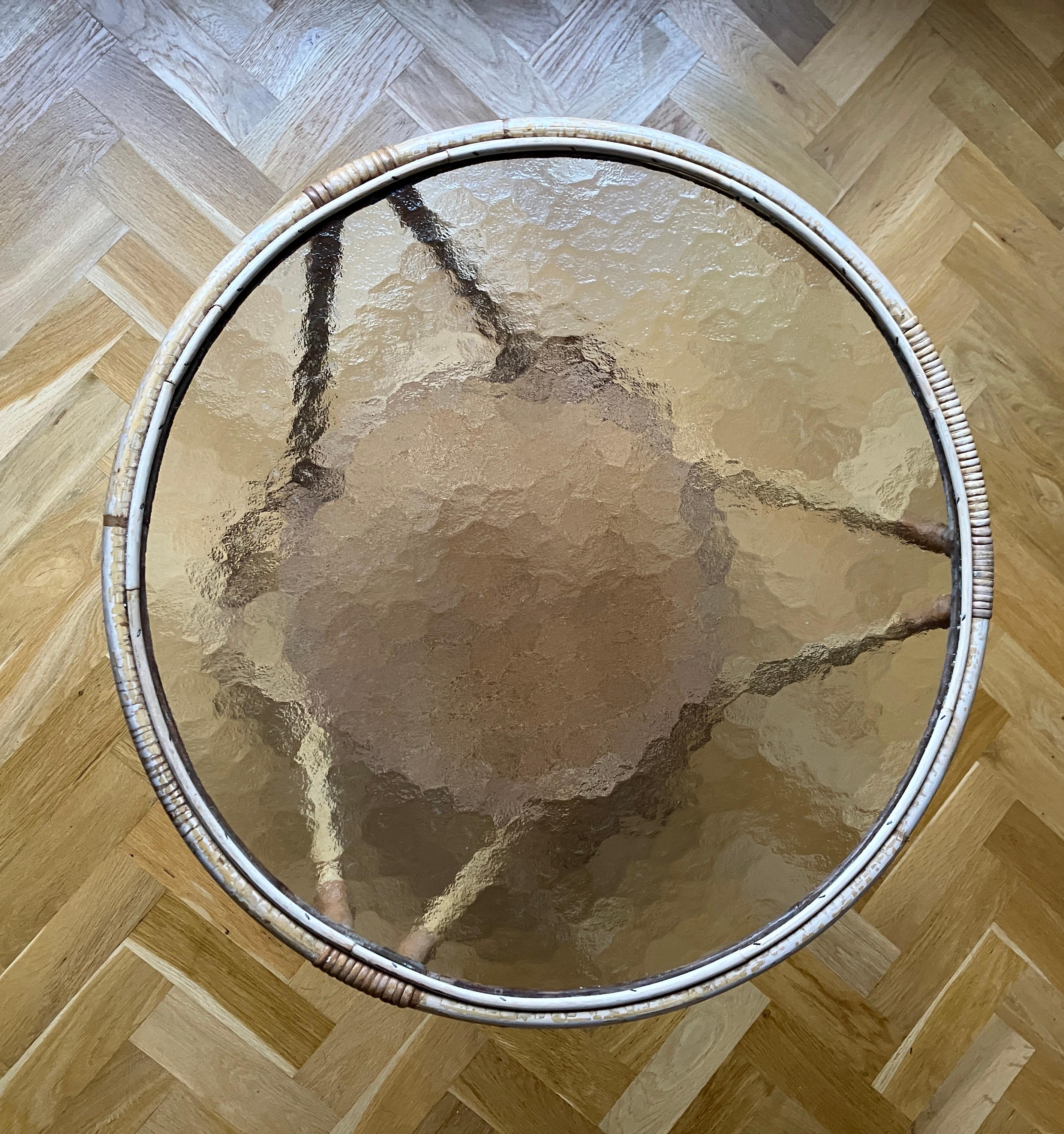 Bambou Table basse ronde en bambou, rotin et verre vintage des années 50 en vente