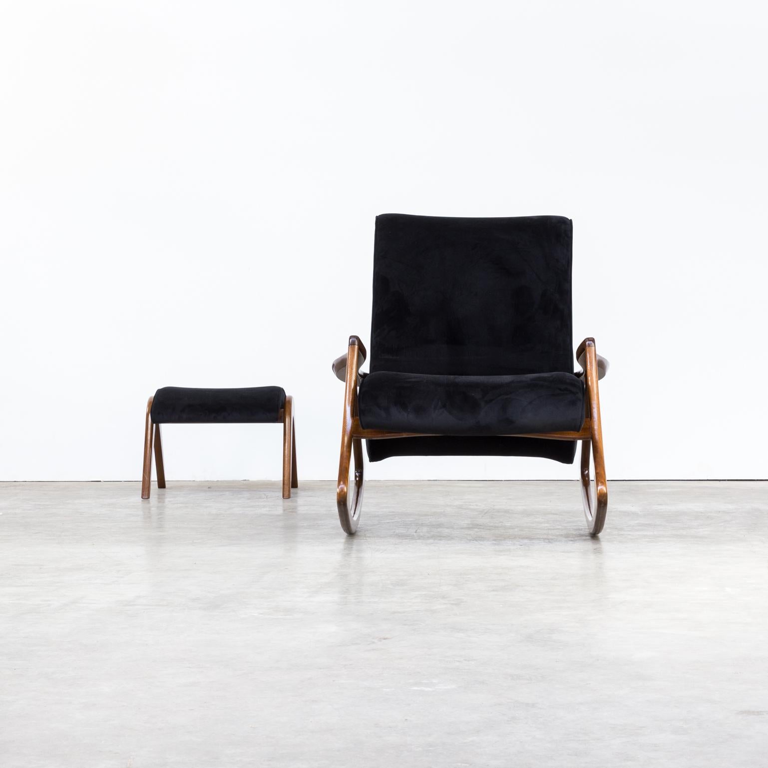 1950s Vladimir Kagan model 175F and 175GH new upholstered rocking chair. Very good condition, new upholstered fabric and beautiful walnut wood.