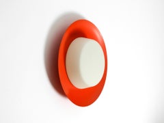 50er Jahre Wand- oder Deckenleuchte aus Glas mit Metallreflektor von Kaiser Leuchten