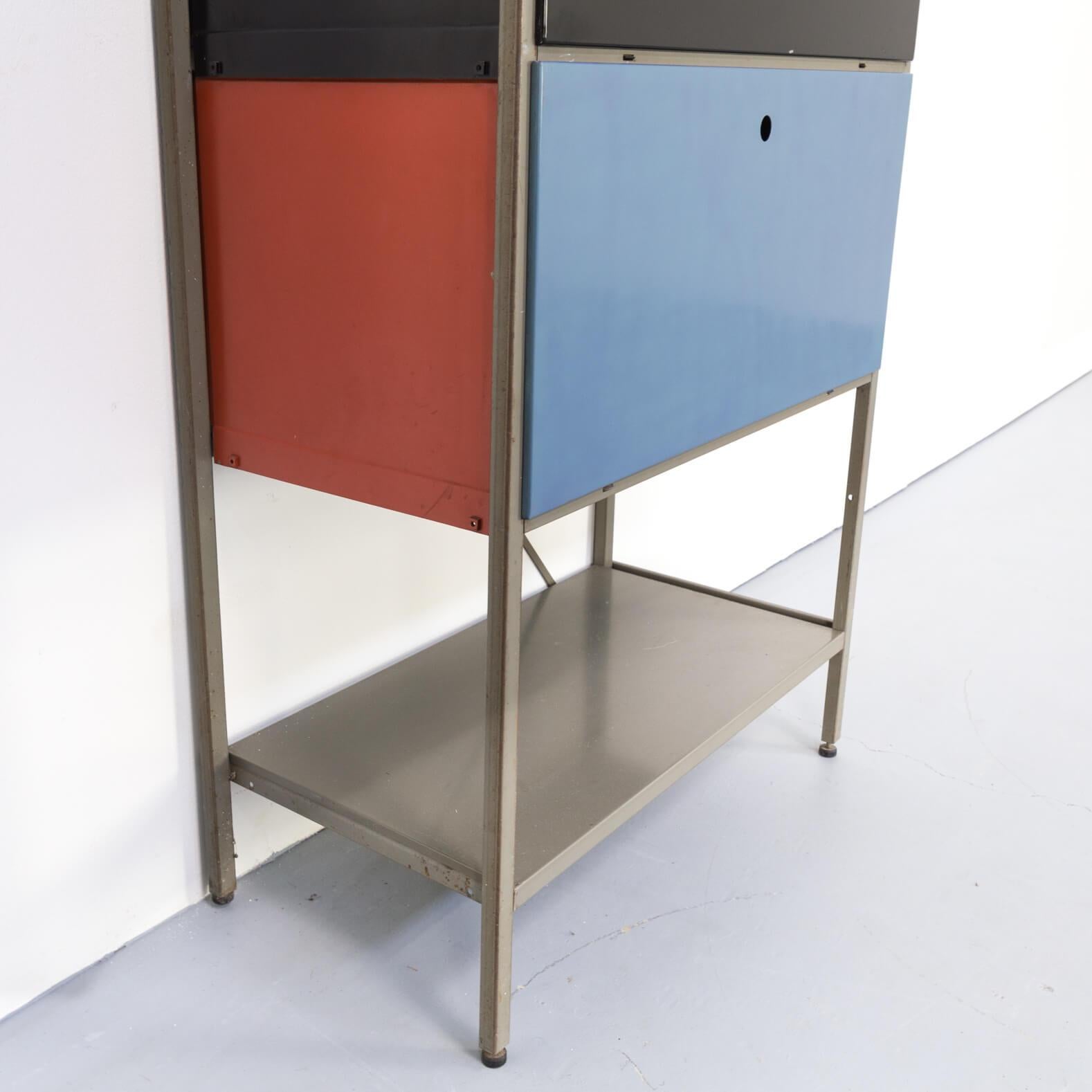 1950s Wim Rietveld Model 663 Wall Unit for Gispen For Sale 3