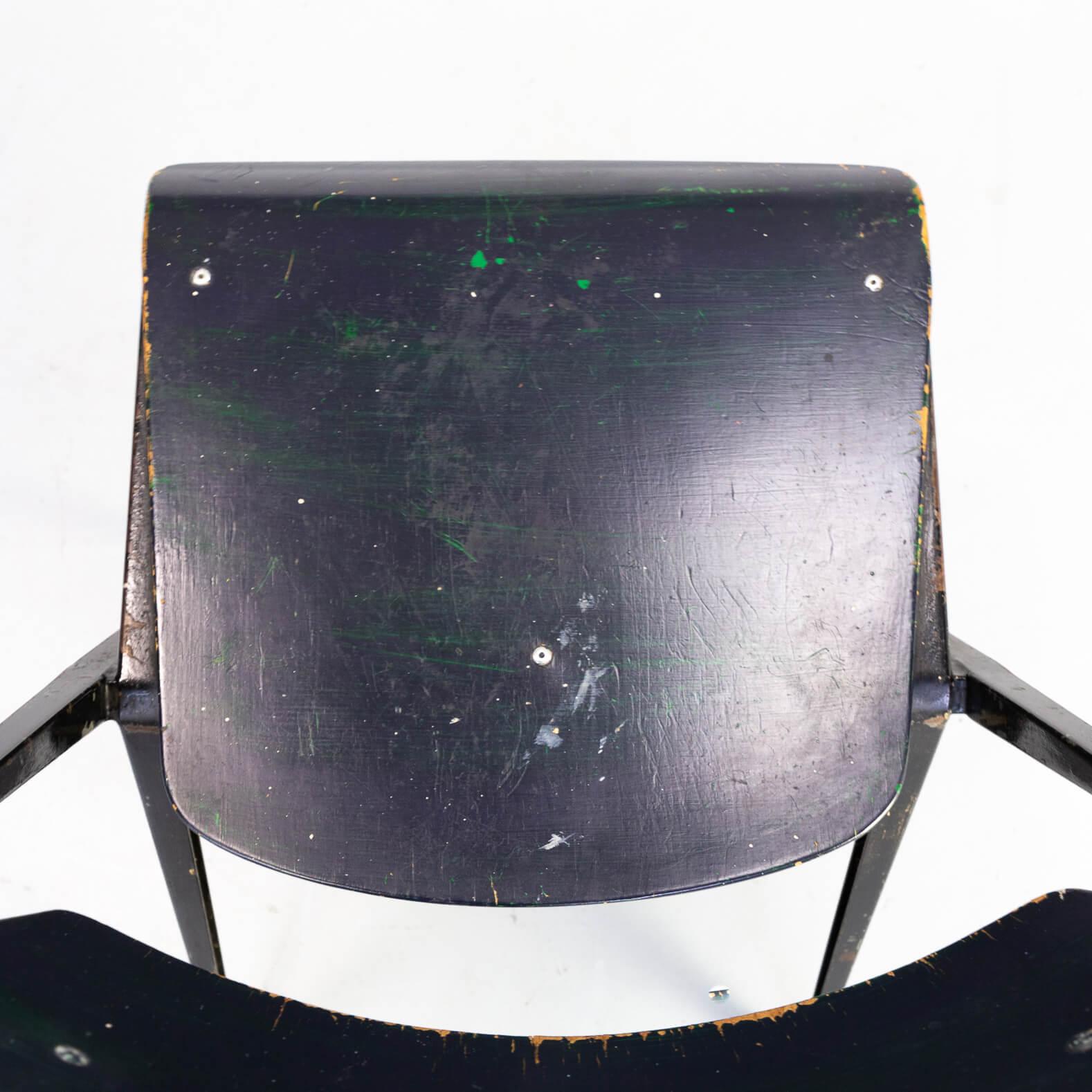 1950s Wim Rietveld ‘Pyramid’ Chair for Ahrend de Cirkel Set/2 For Sale 3