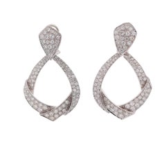 Pendientes abiertos de oro blanco de 5,1 quilates con diamantes pavé de 14 quilates