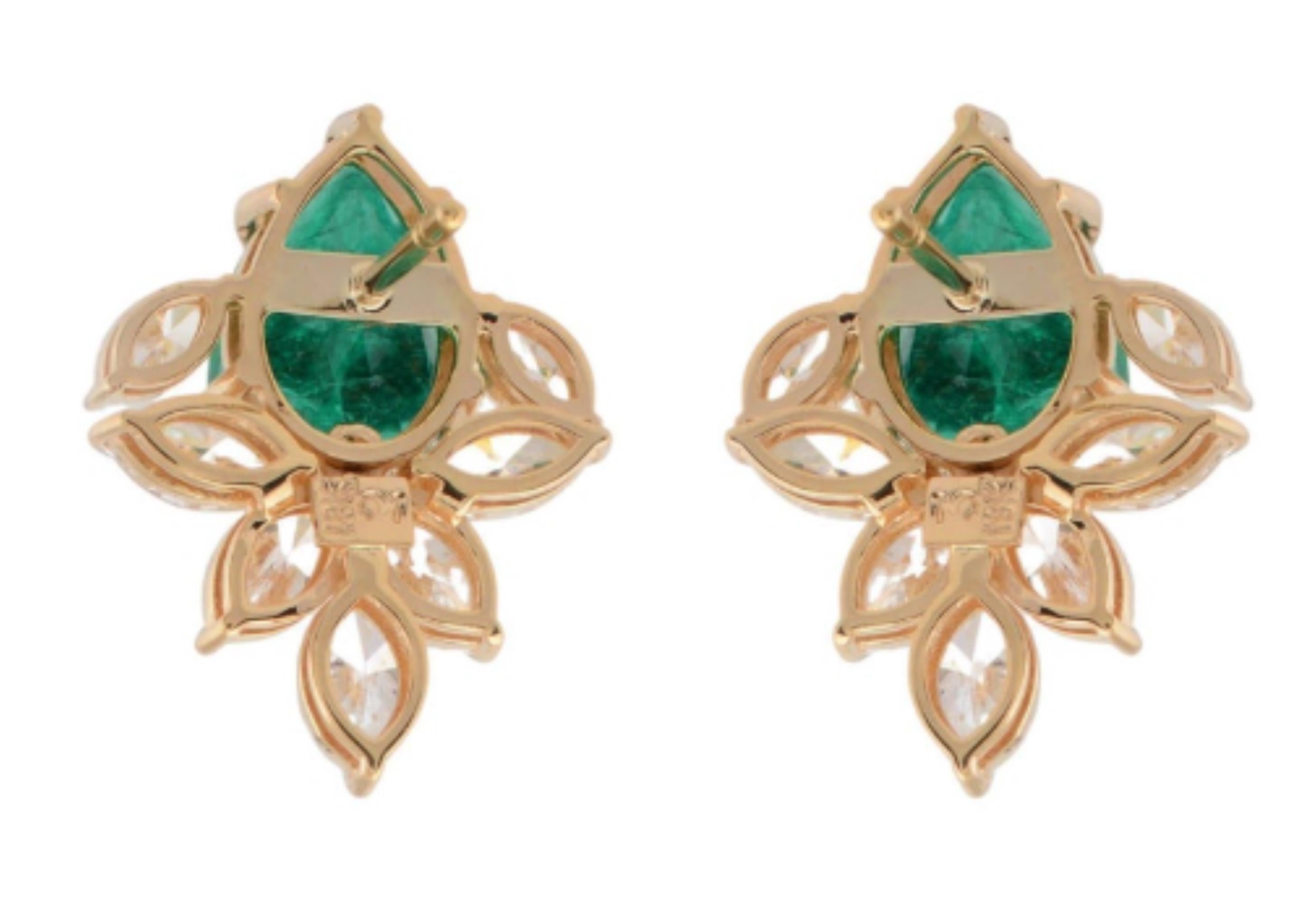 Boucles d'oreilles en or jaune 18 carats, 5.1 carats, émeraude poire, diamant marquise Pour femmes en vente