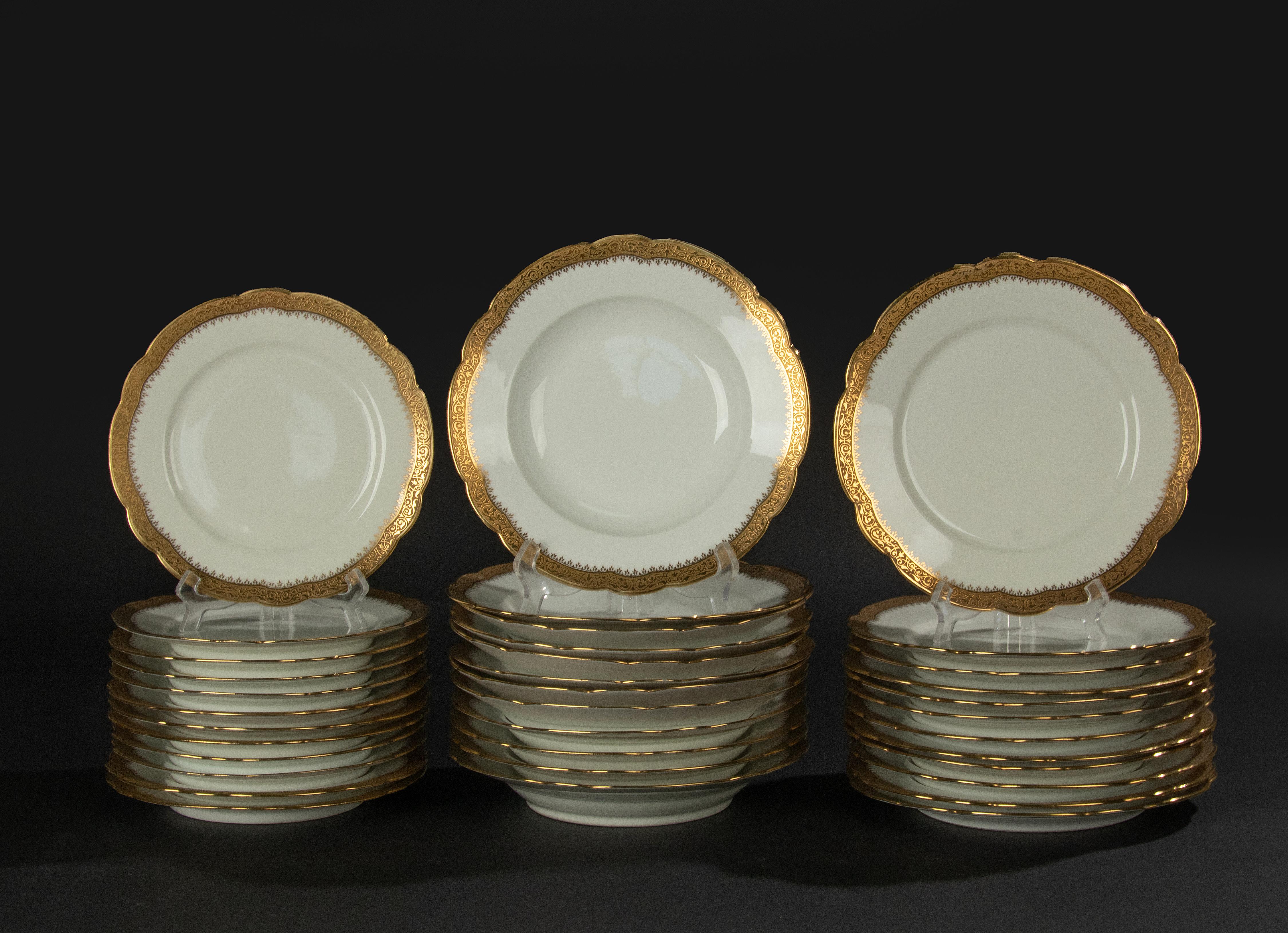 Belle Époque 51-Piece Set Porcelain Tableware for 12 Persons - Limoges Incrusted Gold Trims