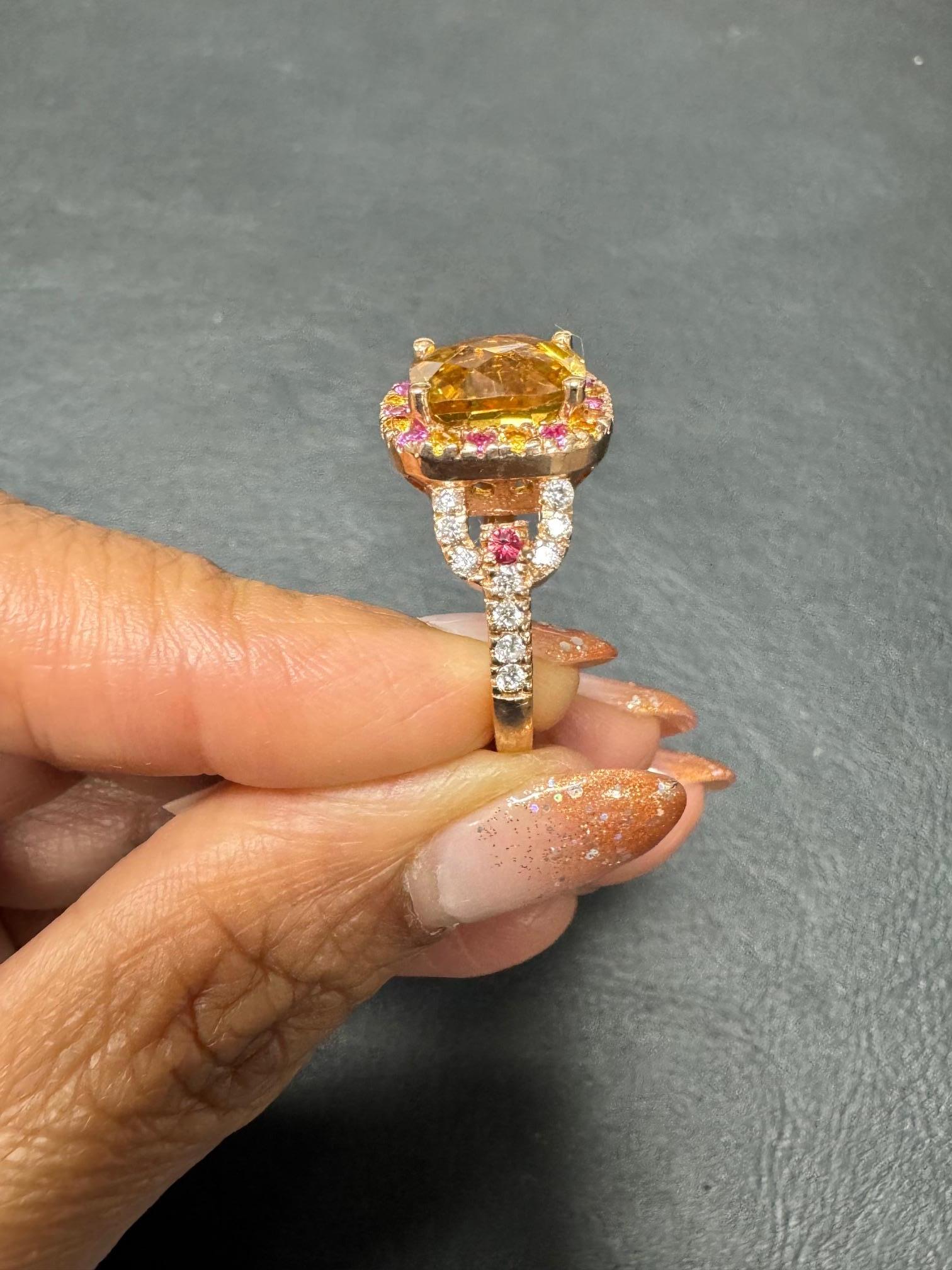 Ring aus 14 Karat Roségold mit 5,10 Karat Citrin im Kissenschliff, rosa Saphir und Diamant im Angebot 6