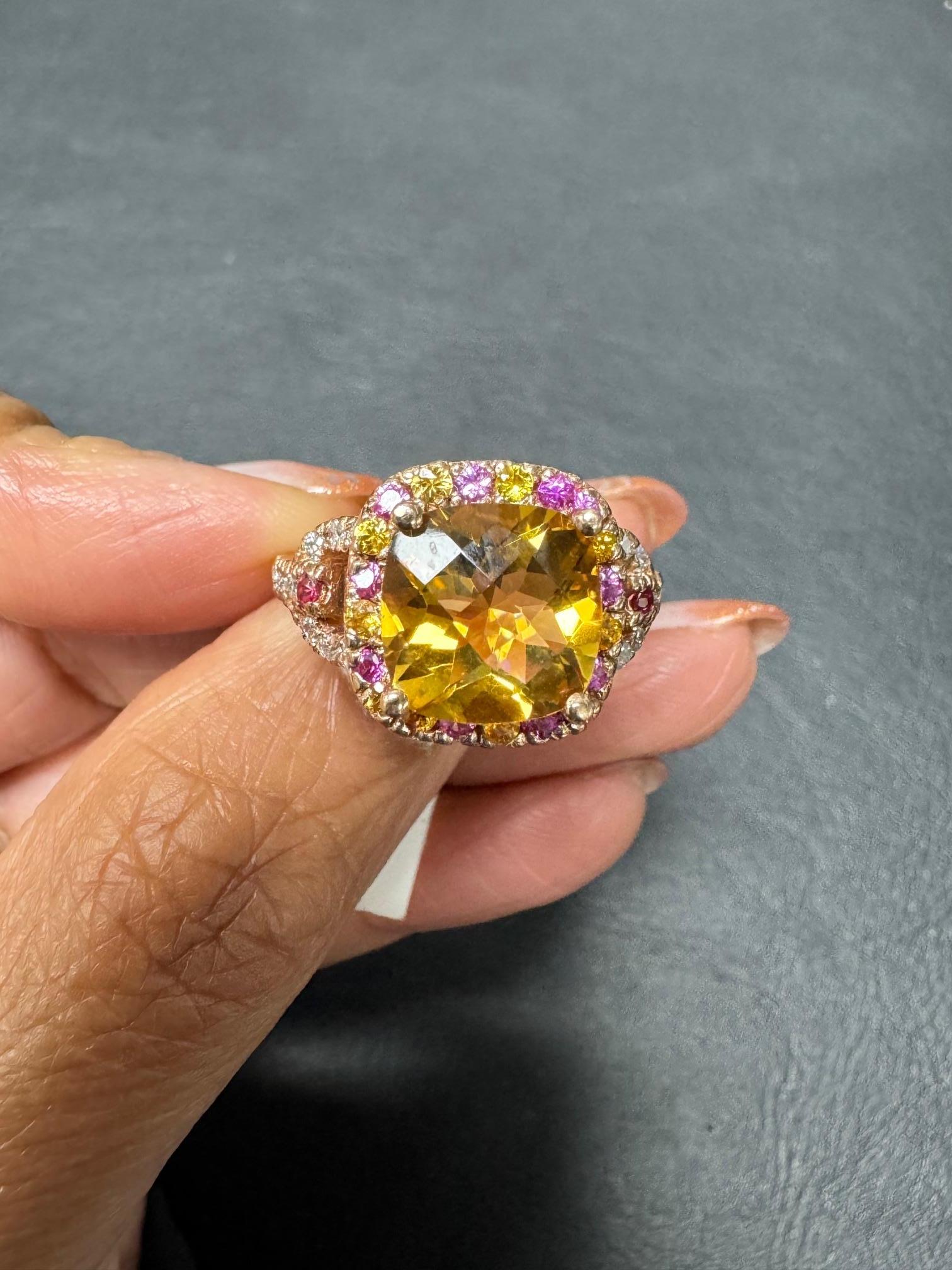 Ring aus 14 Karat Roségold mit 5,10 Karat Citrin im Kissenschliff, rosa Saphir und Diamant im Angebot 4