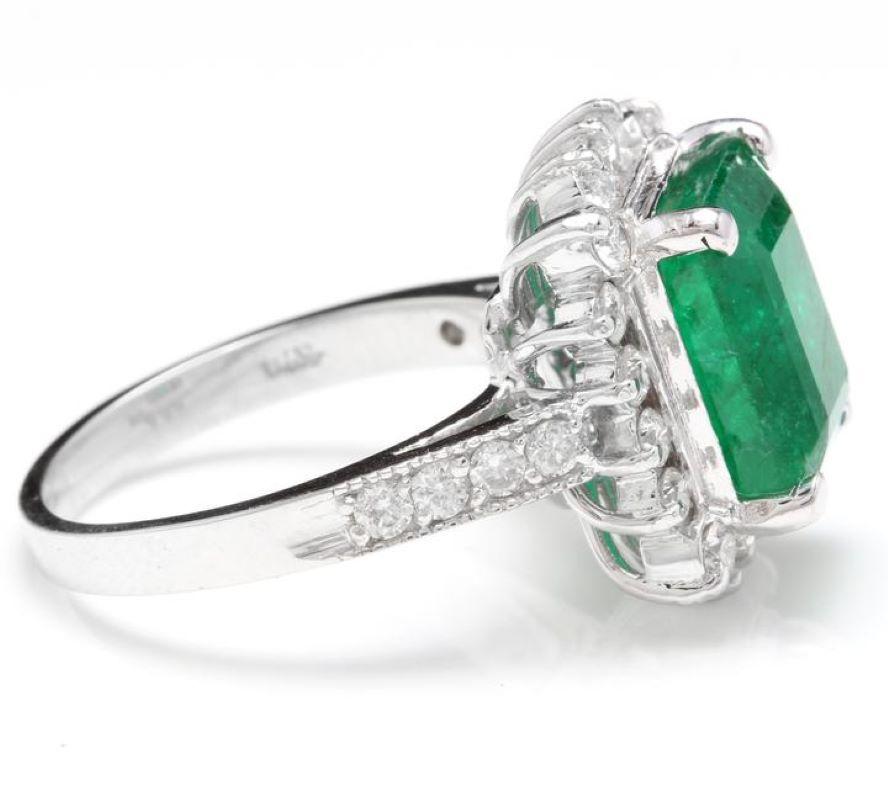 Mixed Cut 5.10 Carat Natural Emerald and Diamond 14 Karat Solid White Gold Ring For Sale