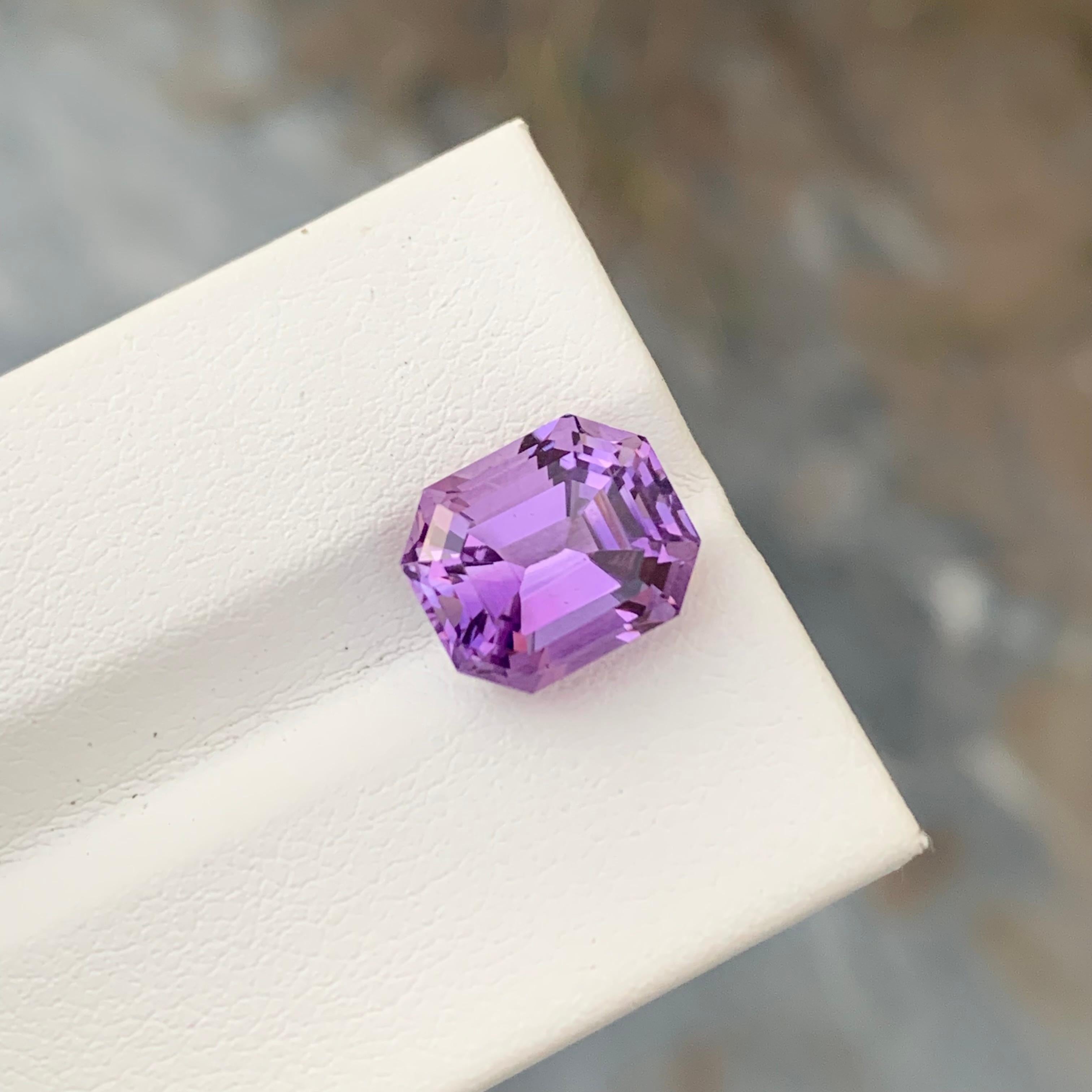 Améthyste naturelle non sertie de 5.10 carats de forme octogonale pour la fabrication de bijoux Neuf - En vente à Peshawar, PK