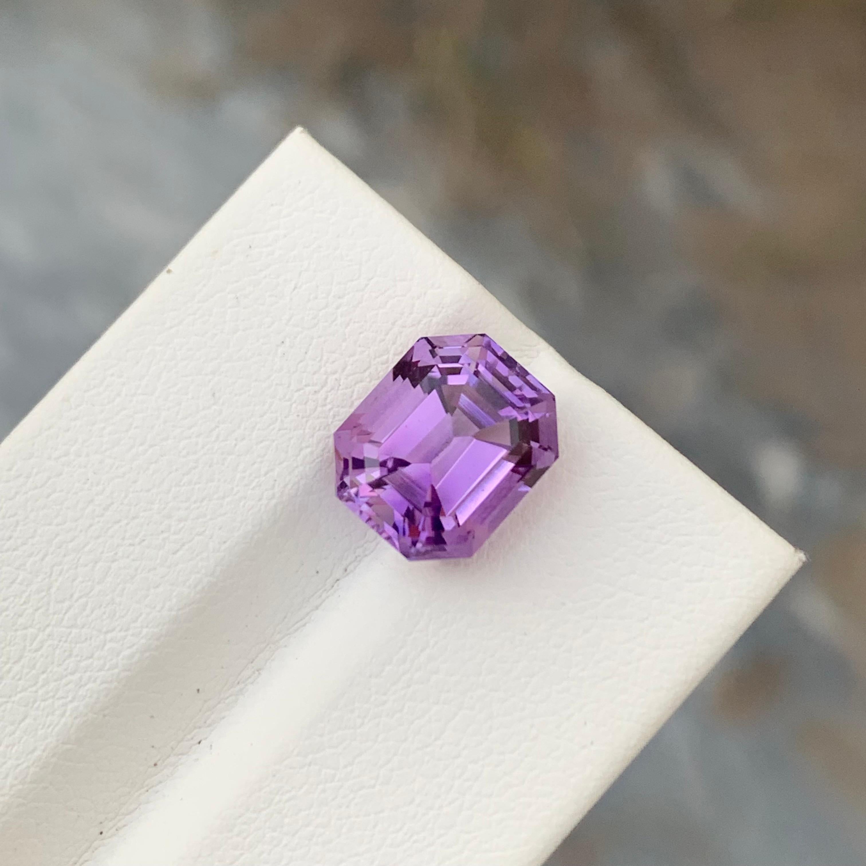 Améthyste naturelle non sertie de 5.10 carats de forme octogonale pour la fabrication de bijoux en vente 1
