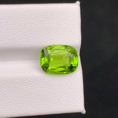 5.10 Carat Natural Loose Green Peridot Stone Cushion Cut Pakistani Gemstone