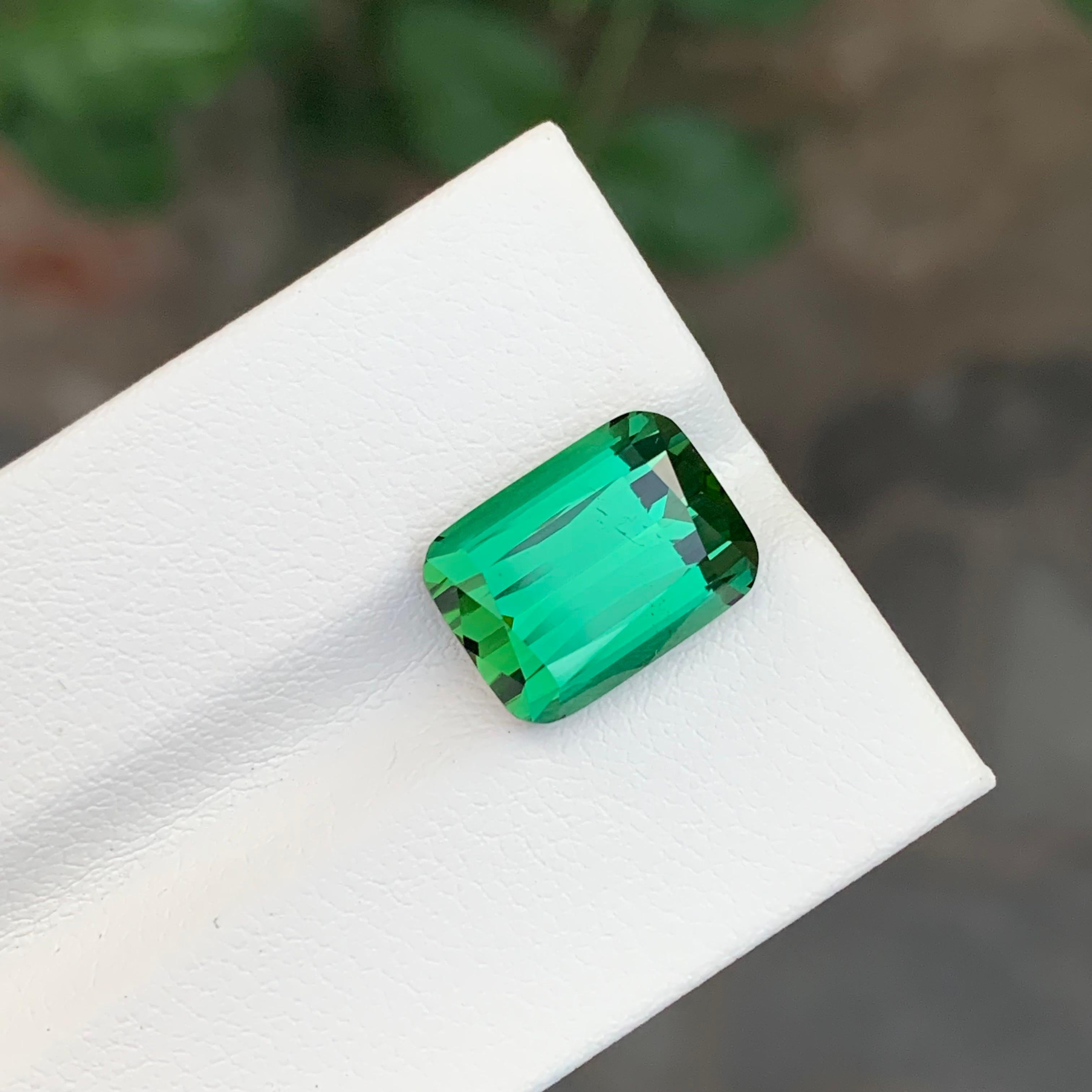 5.10 Carat Natural Loose Green Tourmaline Cushion Shape Gemstone (Tourmaline verte en forme de coussin) Neuf - En vente à Peshawar, PK