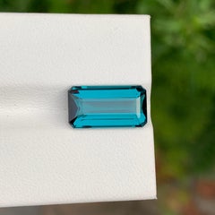 Gema de Turmalina Indicolita Natural Suelta Forma Esmeralda Limpia con Lupa 5,10 Quilates