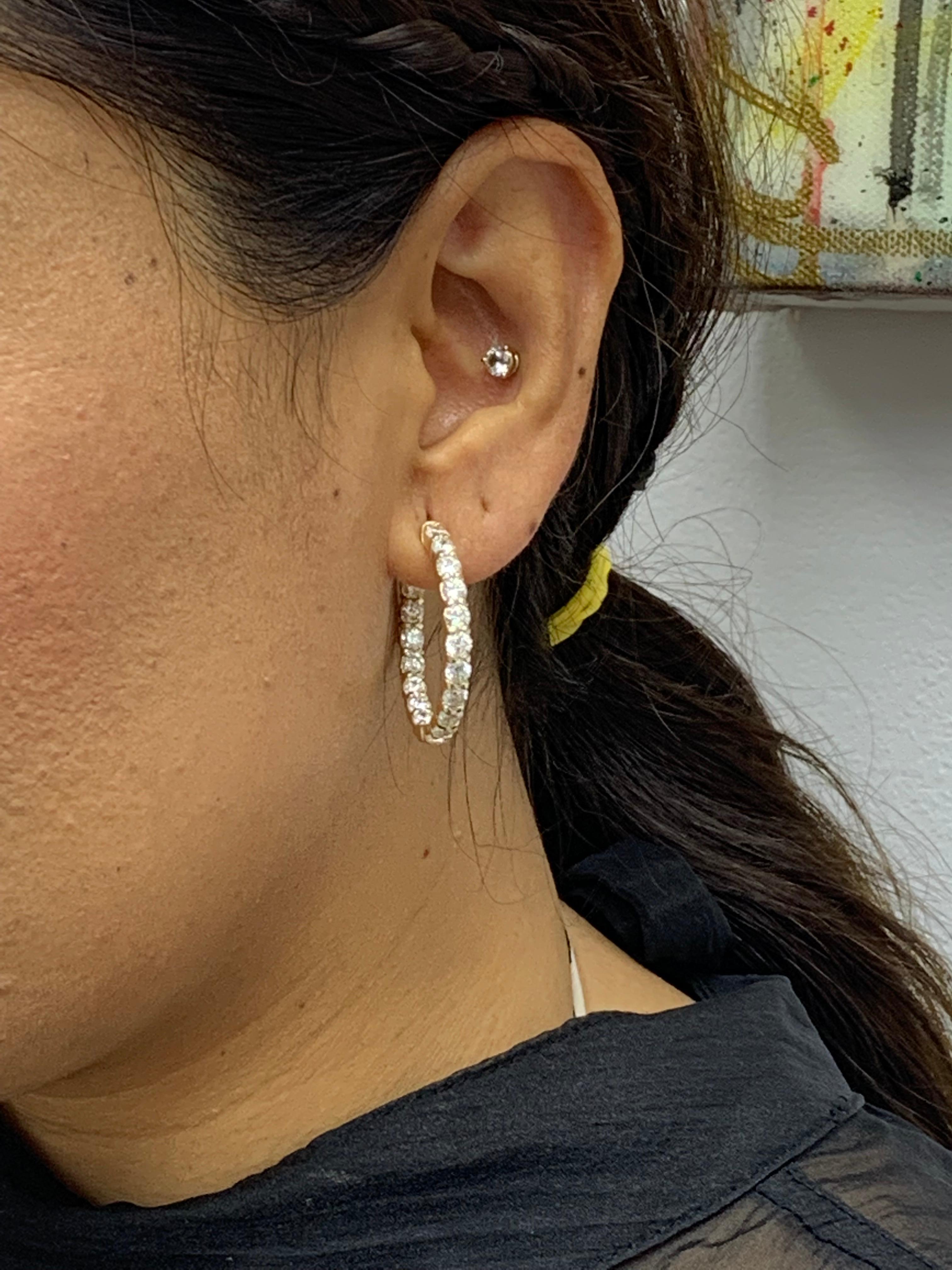 5.10 Carat Round Cut Diamond Hoop Earrings in 14K Yellow Gold In New Condition For Sale In NEW YORK, NY