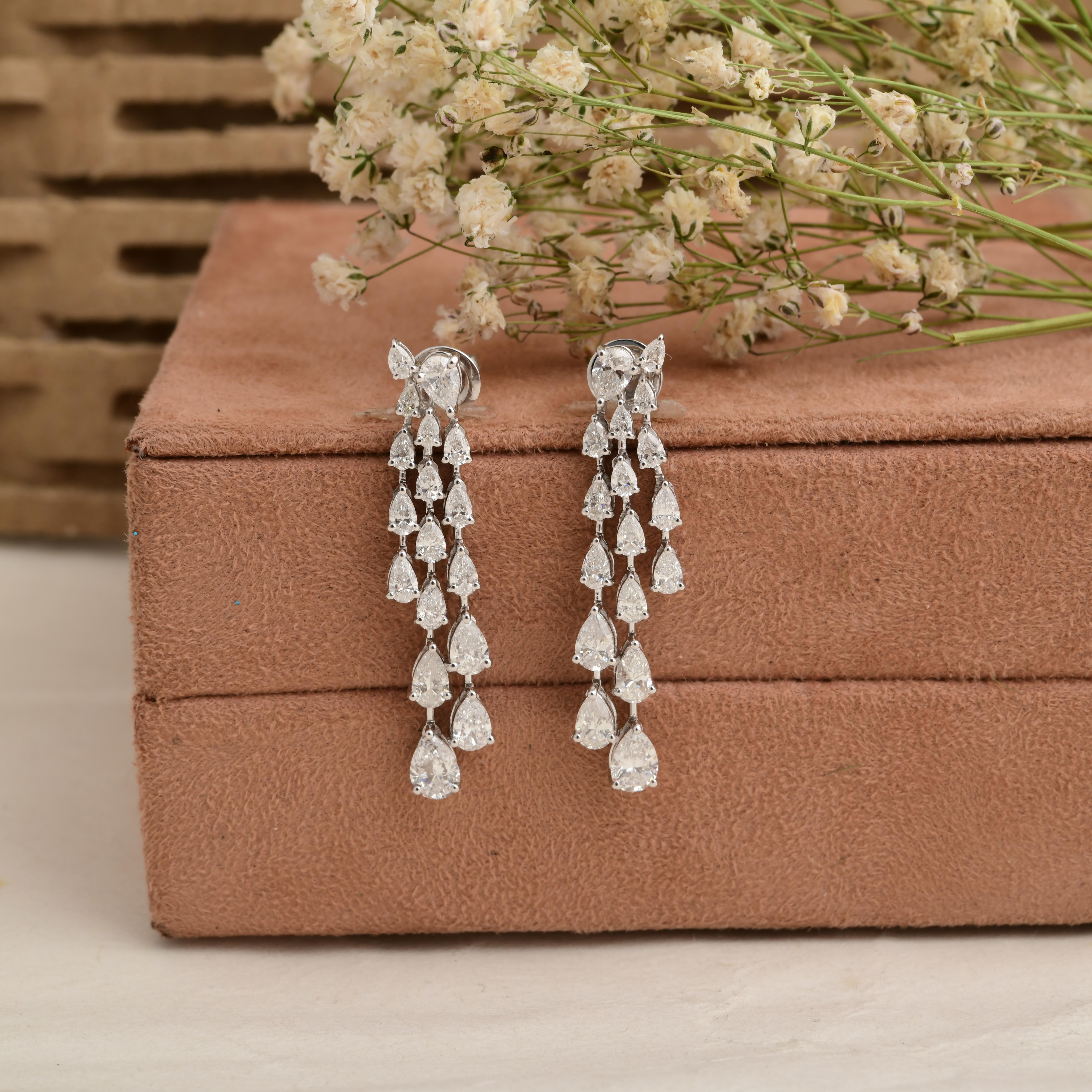 Modern 5.10 Carat SI/H Pear Brilliant Cut Diamond Dangle Earrings 14 Karat White Gold For Sale