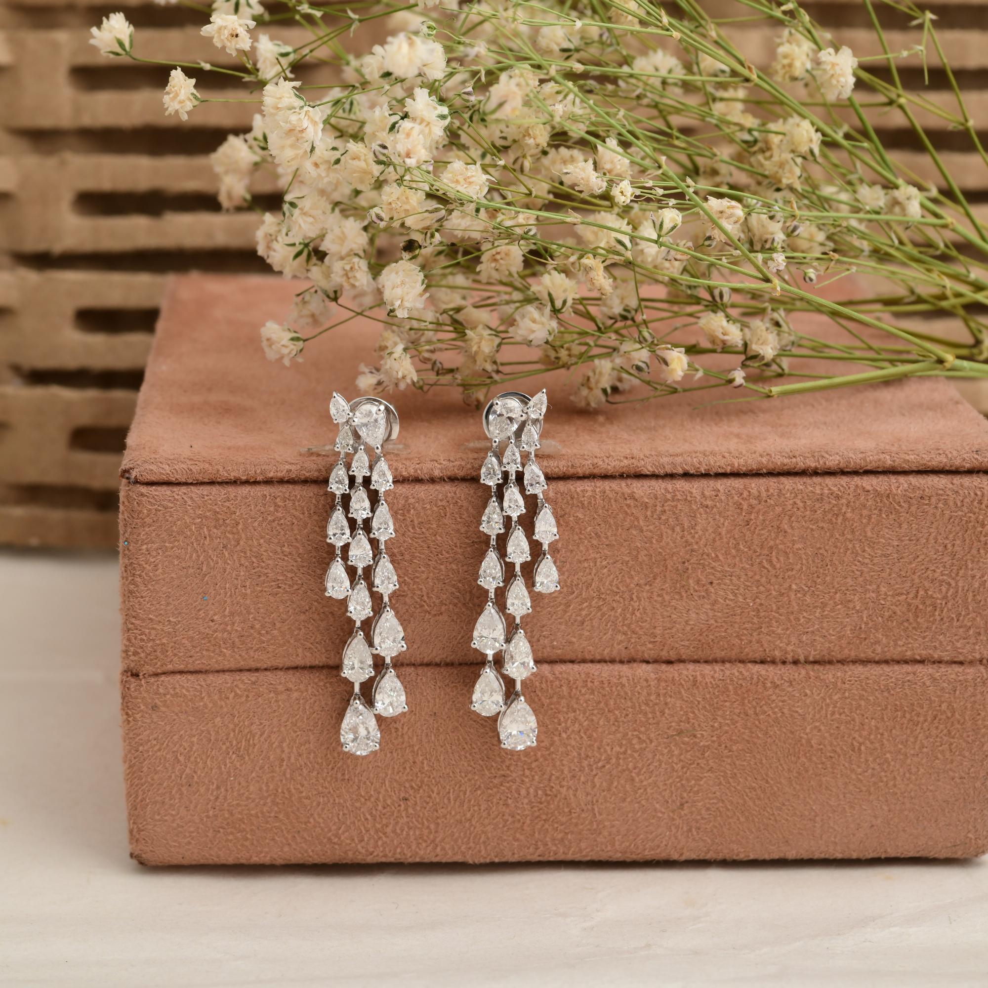 5.10 Carat SI/H Pear Brilliant Cut Diamond Dangle Earrings 18 Karat White Gold In New Condition For Sale In Diera, Dubai