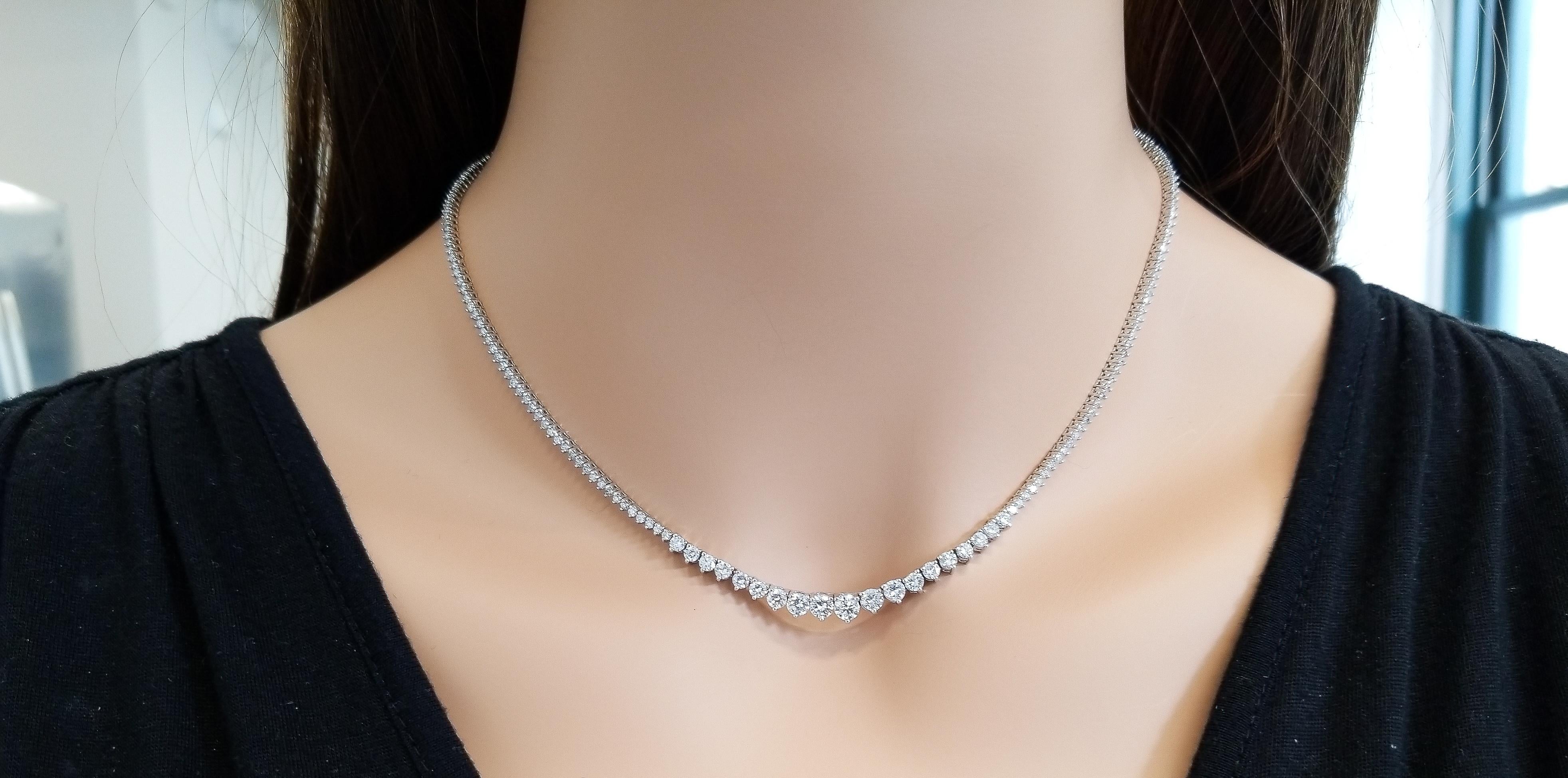 Contemporary 5.10 Carat Total Diamond Graduated Riviera Necklace in 14 Karat White Gold