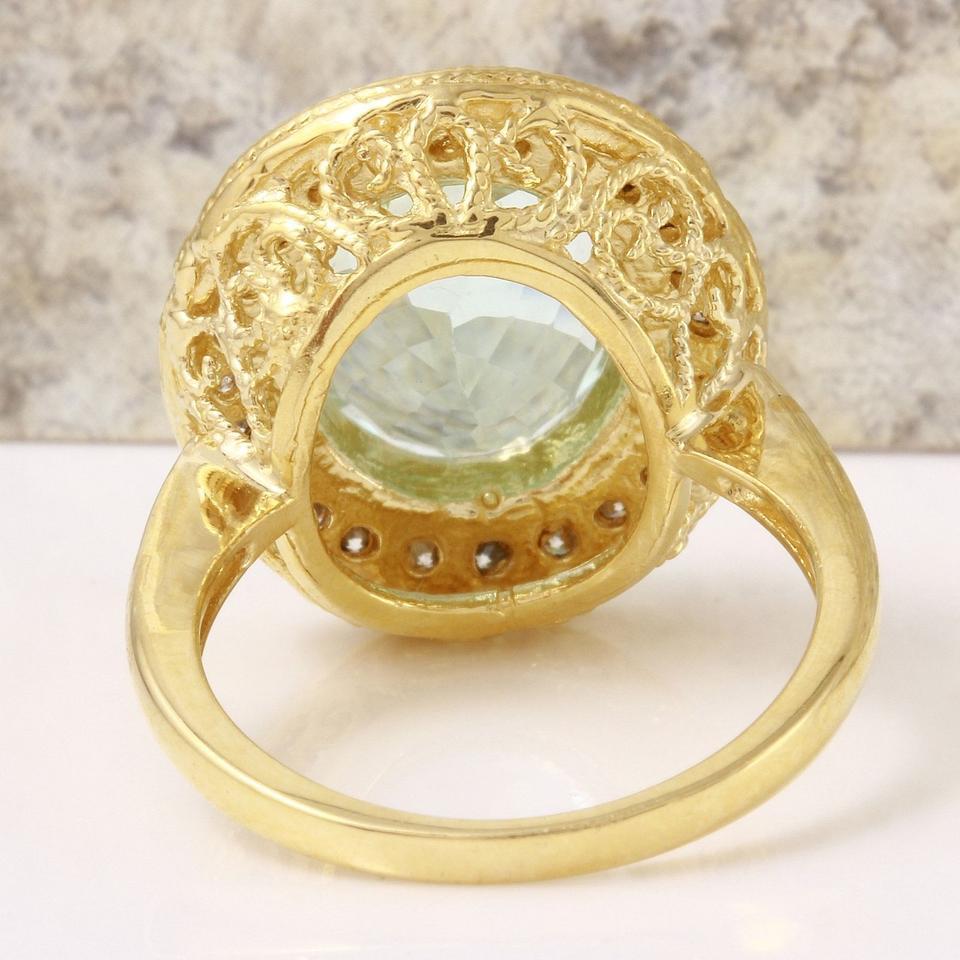 5.10 Carat Natural Aquamarine and Diamond 14 Karat Solid Yellow Gold Ring In New Condition For Sale In Los Angeles, CA
