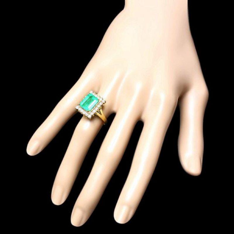 5.10 Carats Natural Emerald and Diamond 18K Solid Yellow Gold Ring In New Condition For Sale In Los Angeles, CA